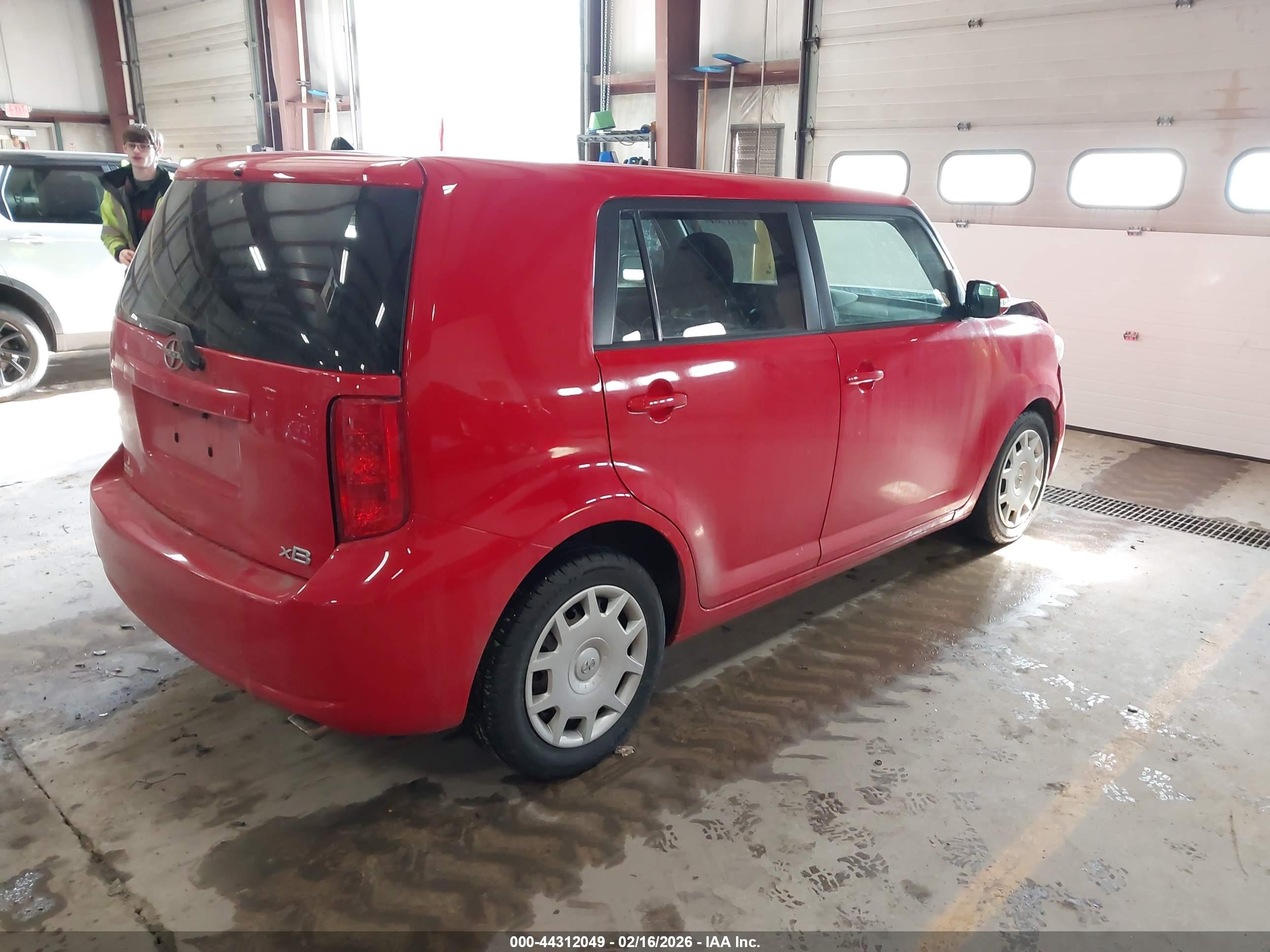 SCION XB image 4