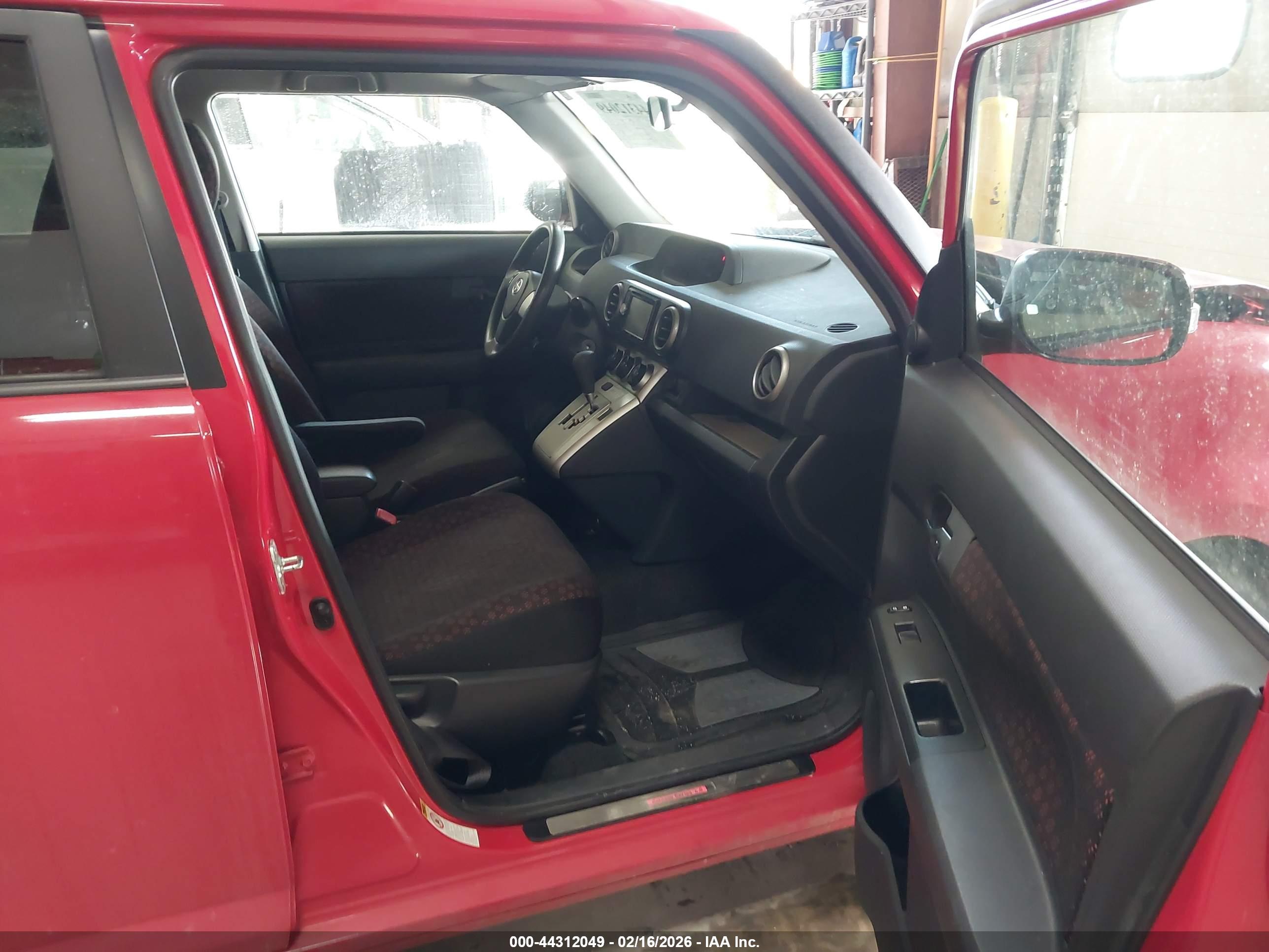 SCION XB image 5