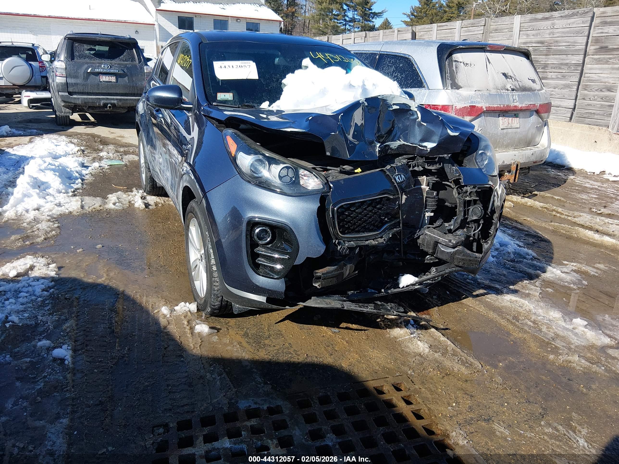 KIA SPORTAGE image 6
