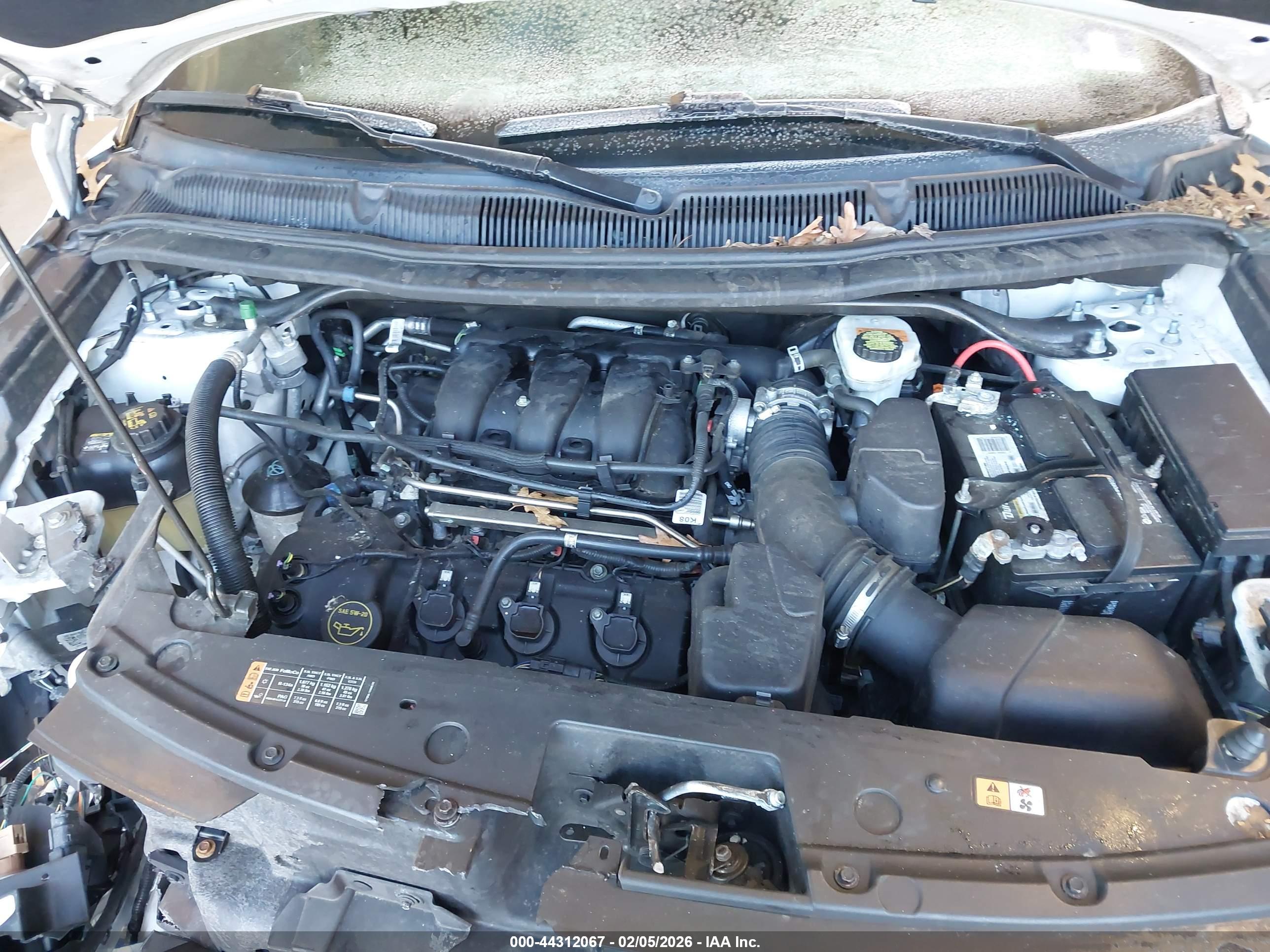 FORD EXPLORER image 10