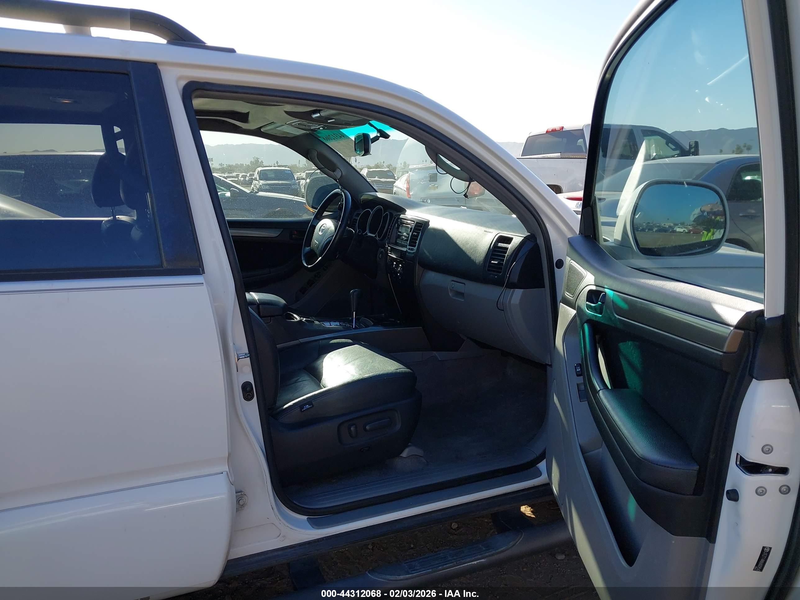 TOYOTA 4RUNNER image 5