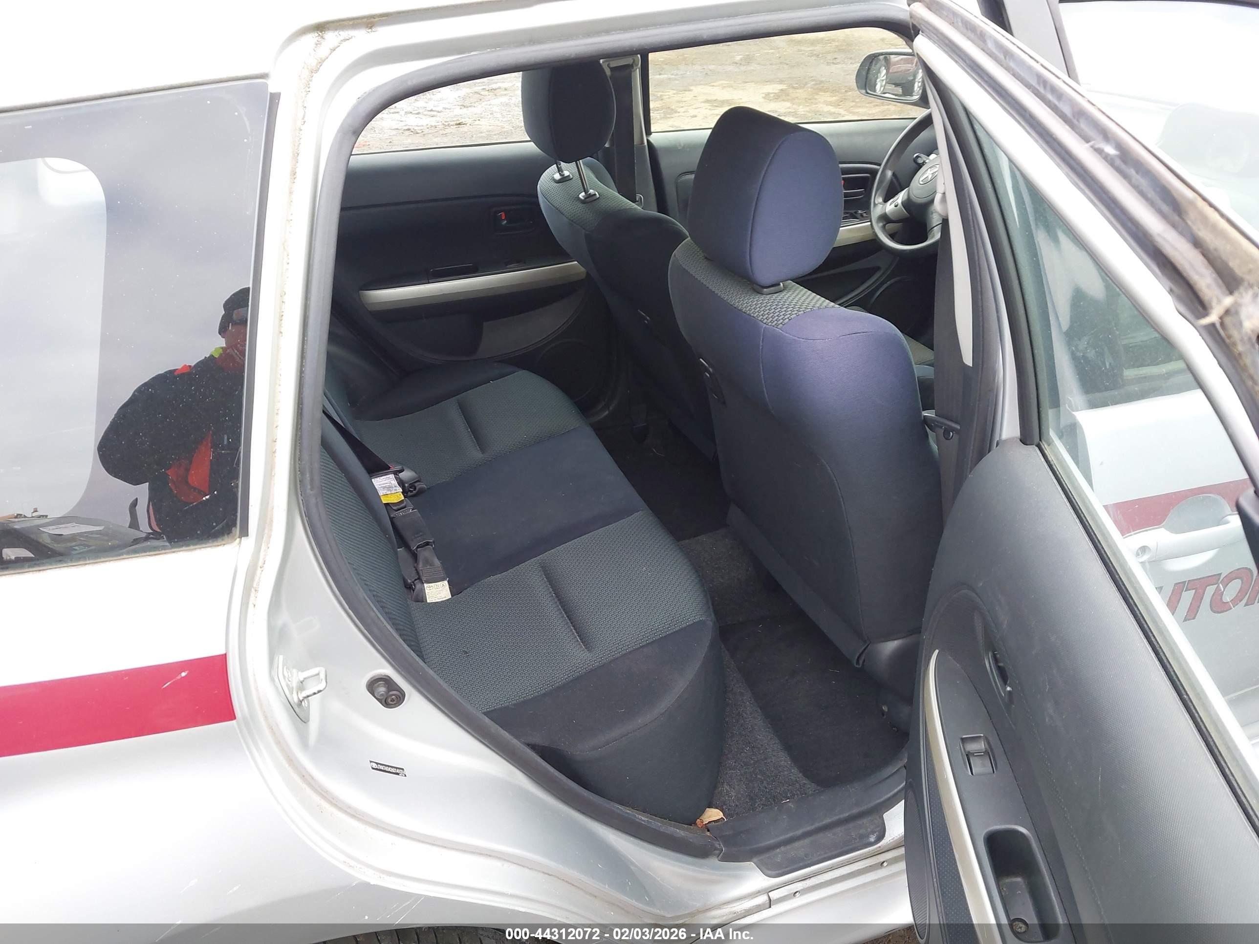 SCION XA image 8