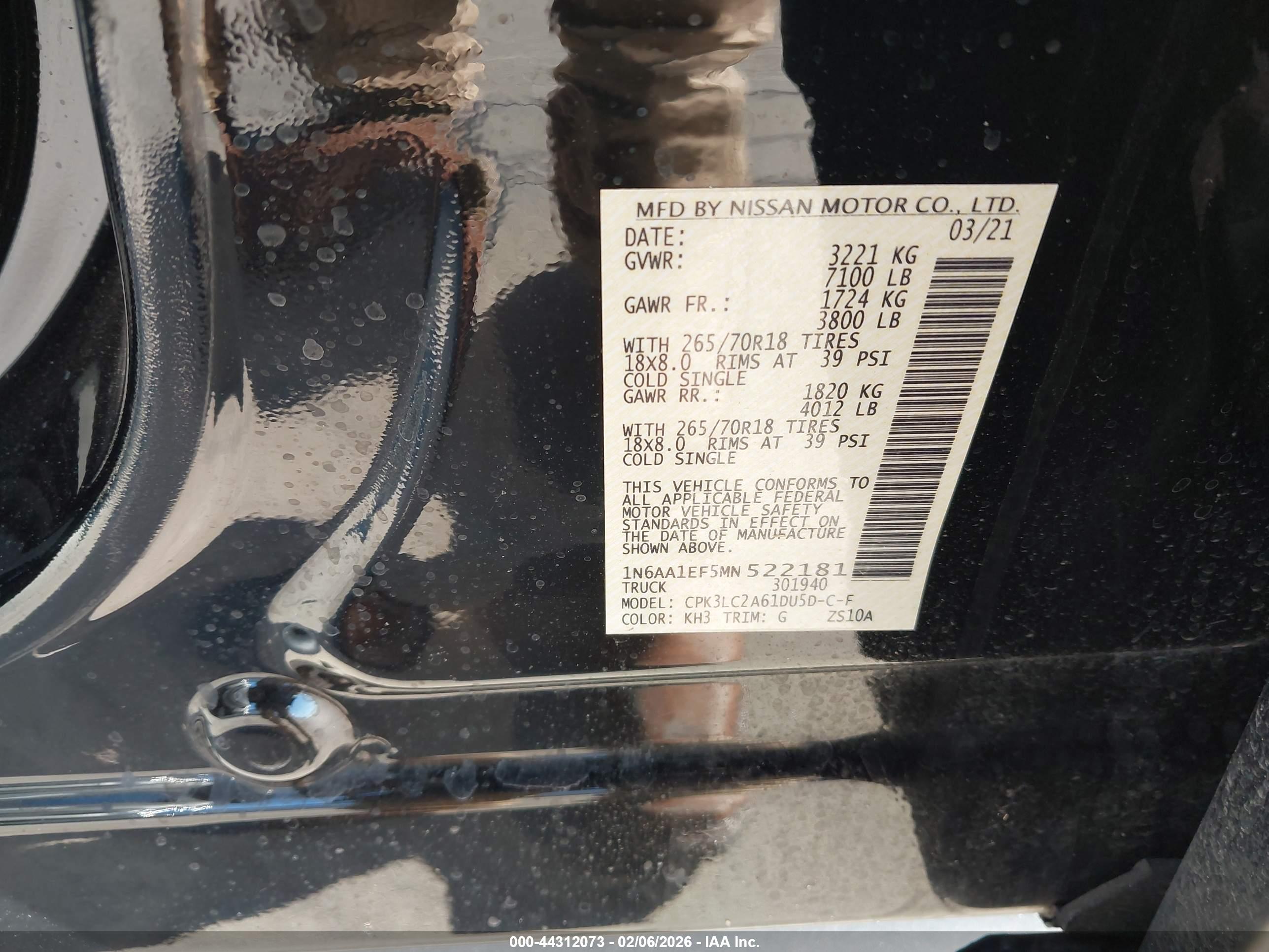 NISSAN TITAN image 9