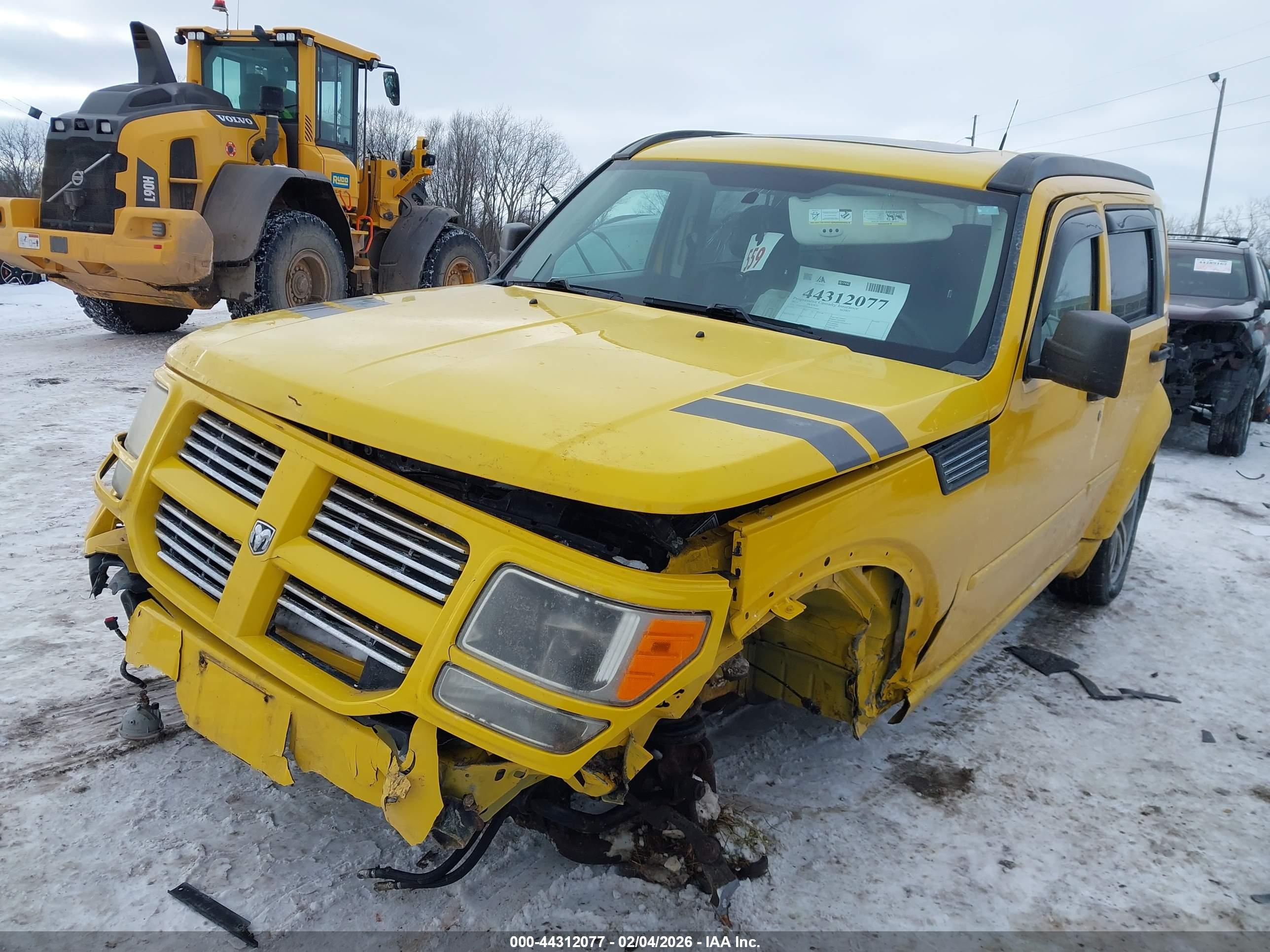 DODGE NITRO image 2