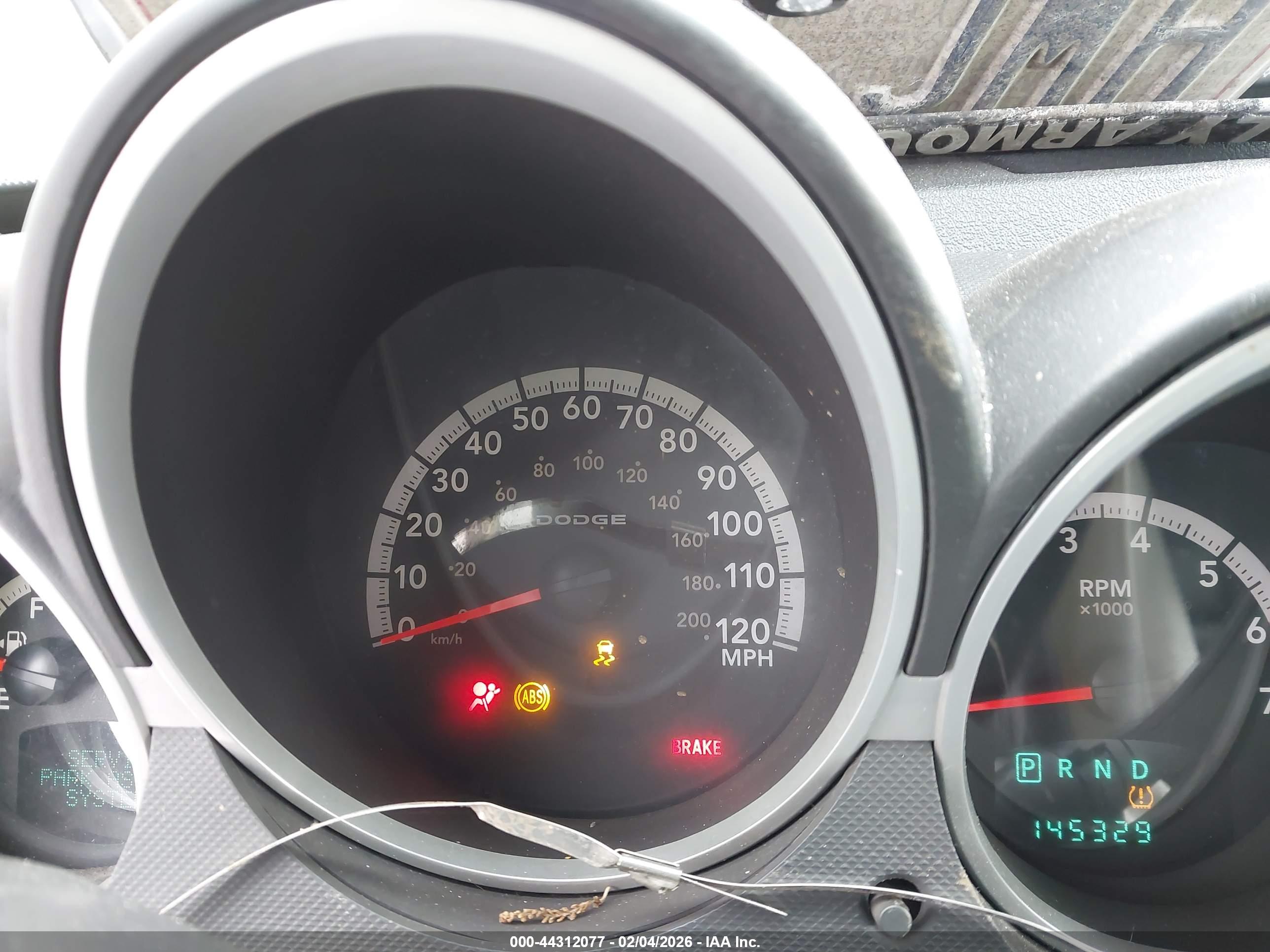 DODGE NITRO image 7