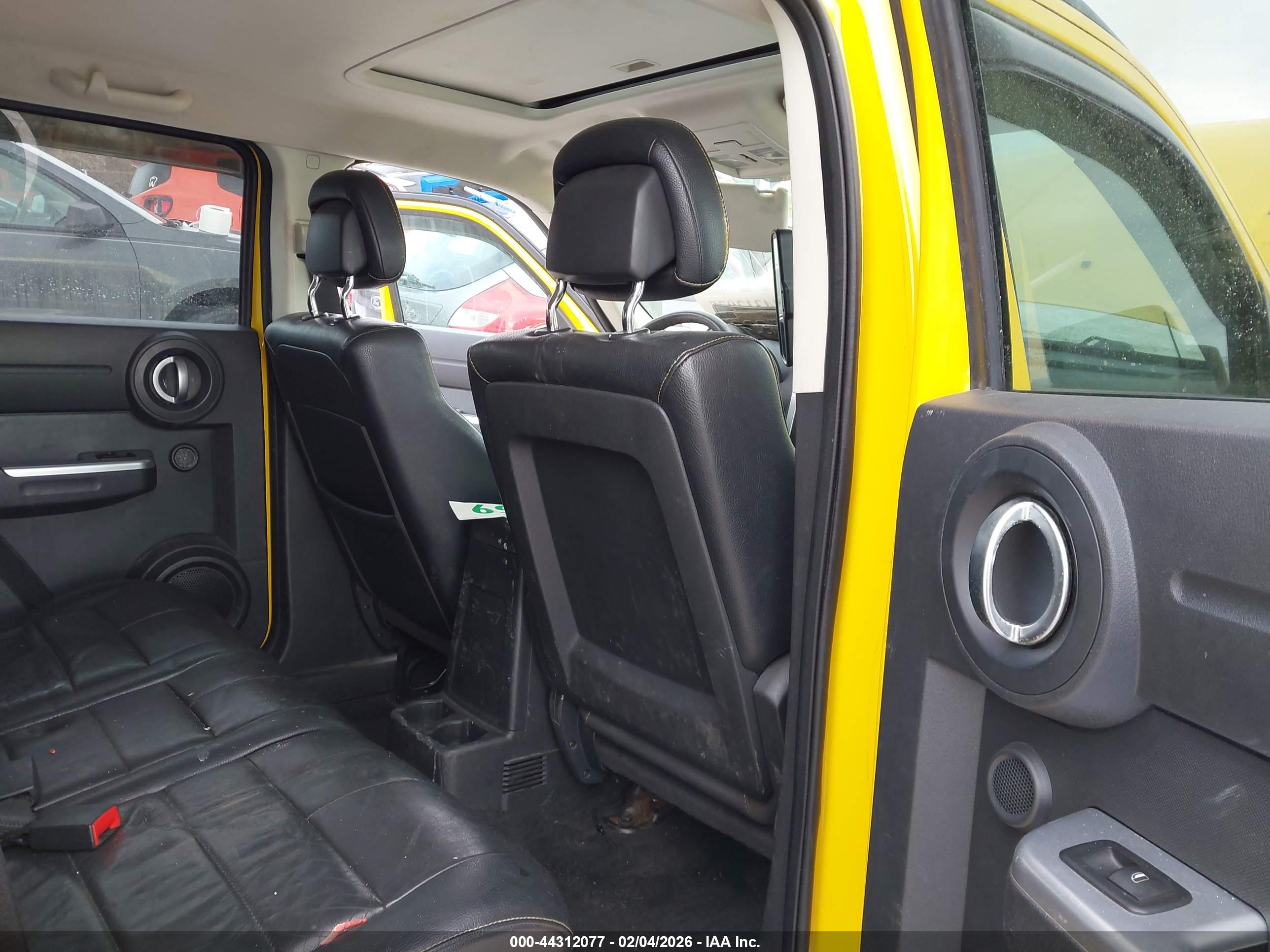 DODGE NITRO image 8