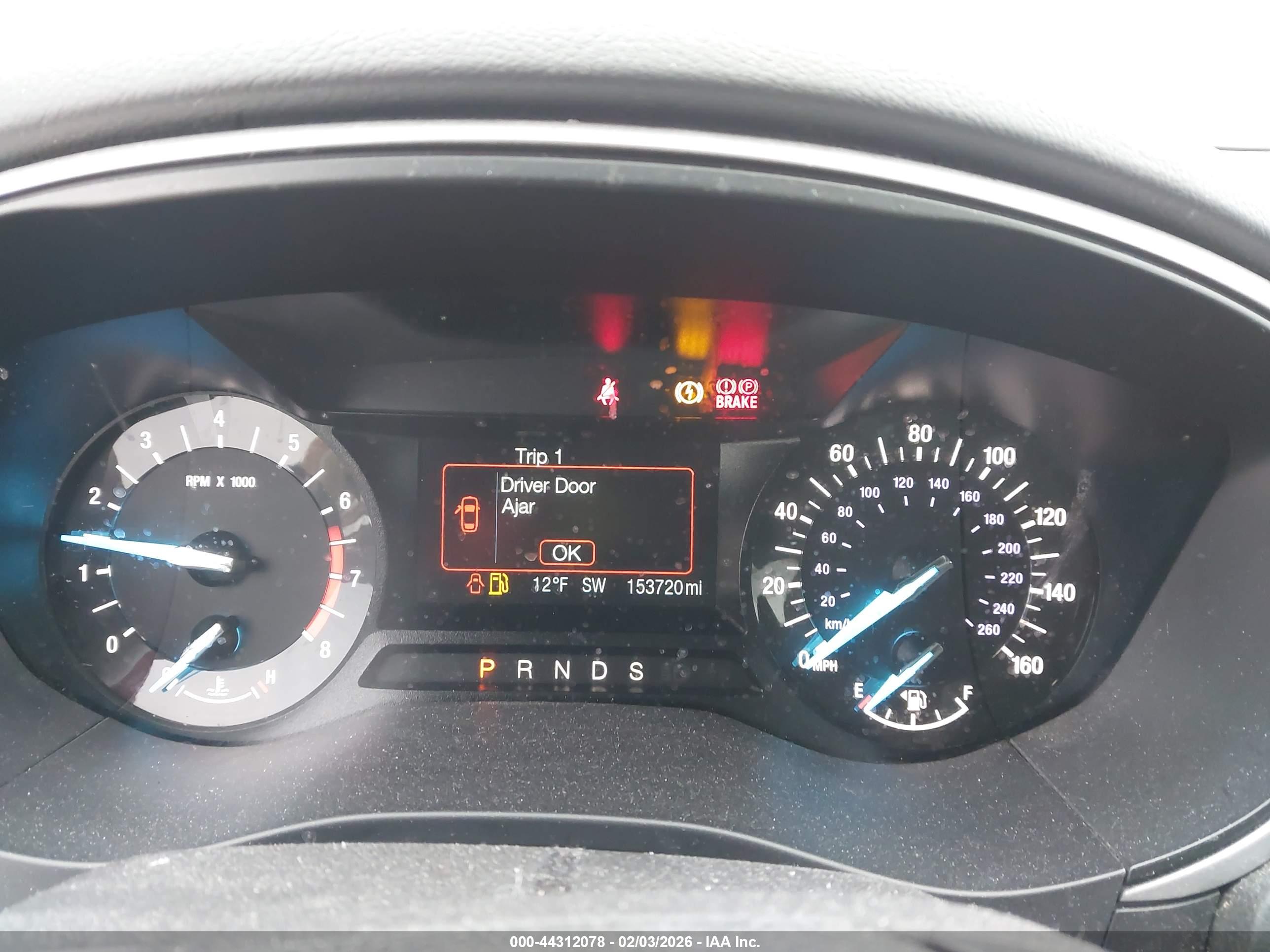 FORD FUSION image 7