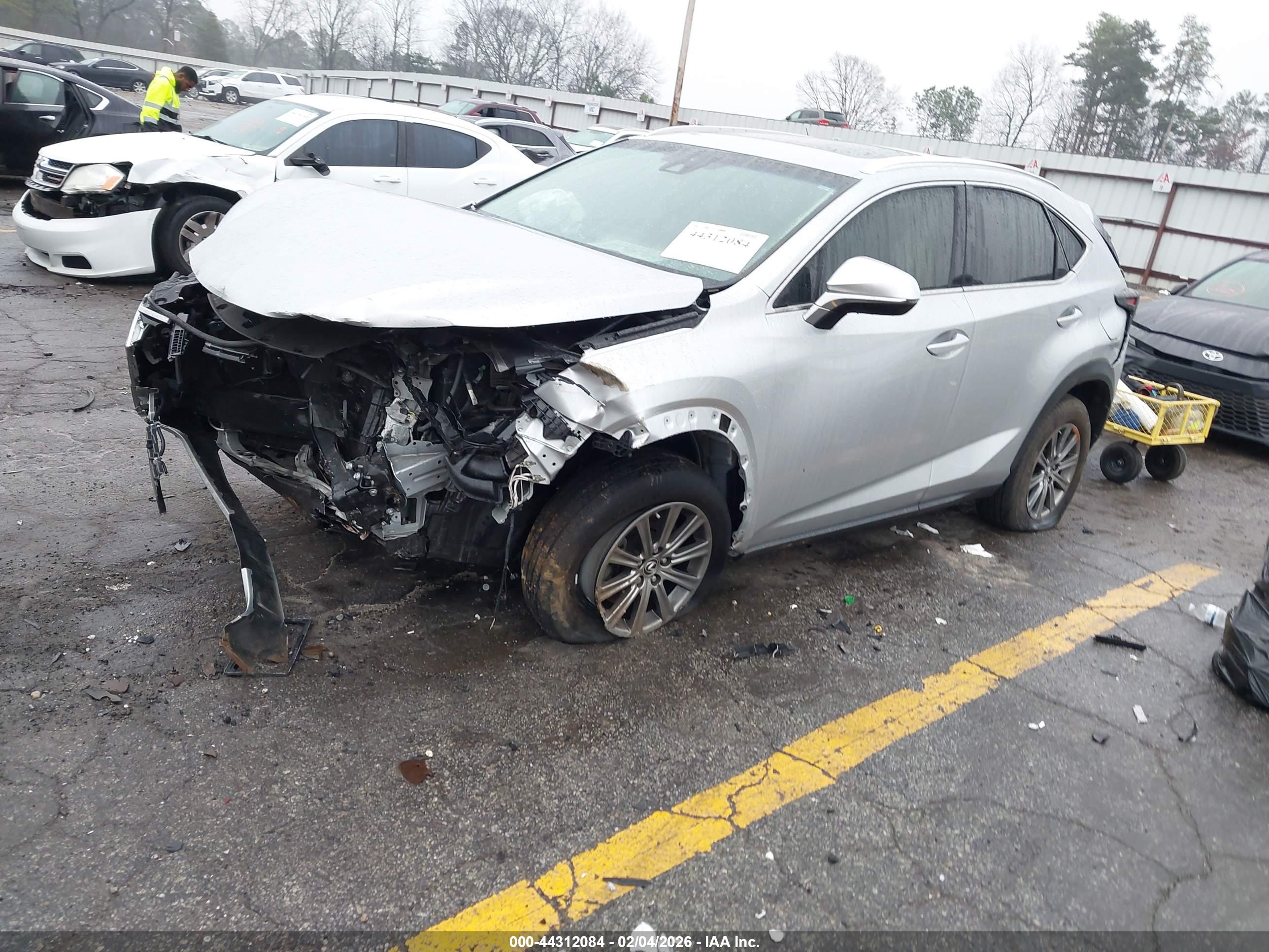 LEXUS NX image 2