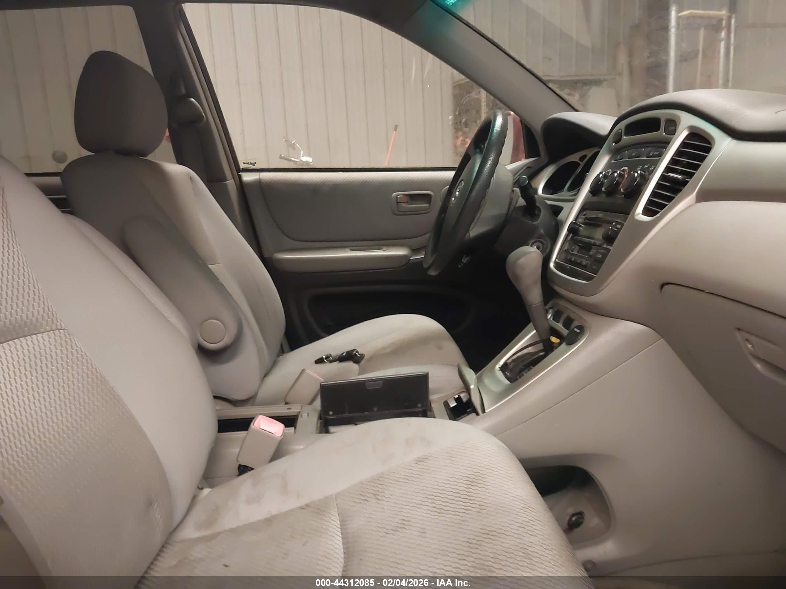 TOYOTA HIGHLANDER image 5