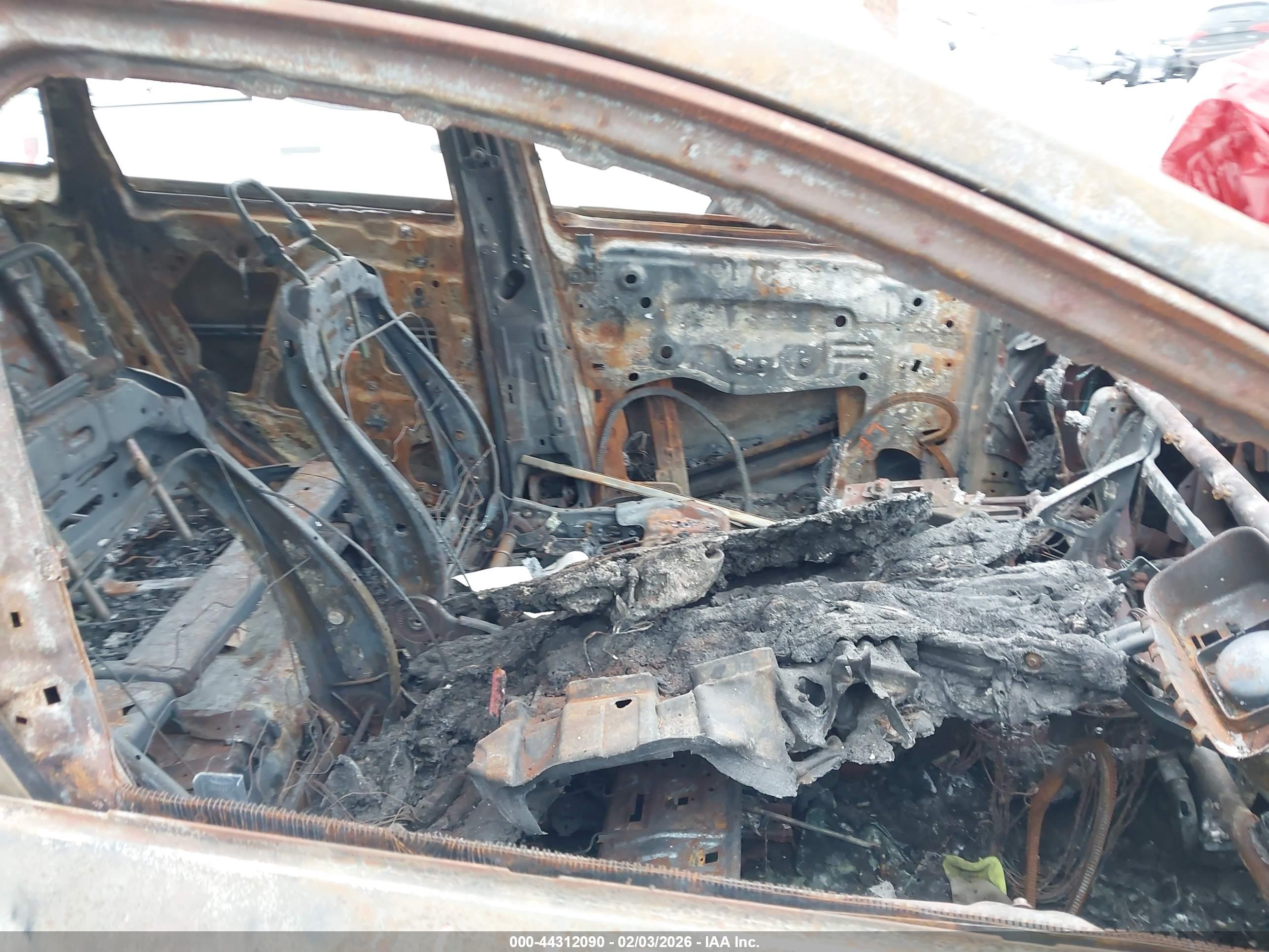 FORD ESCAPE image 5