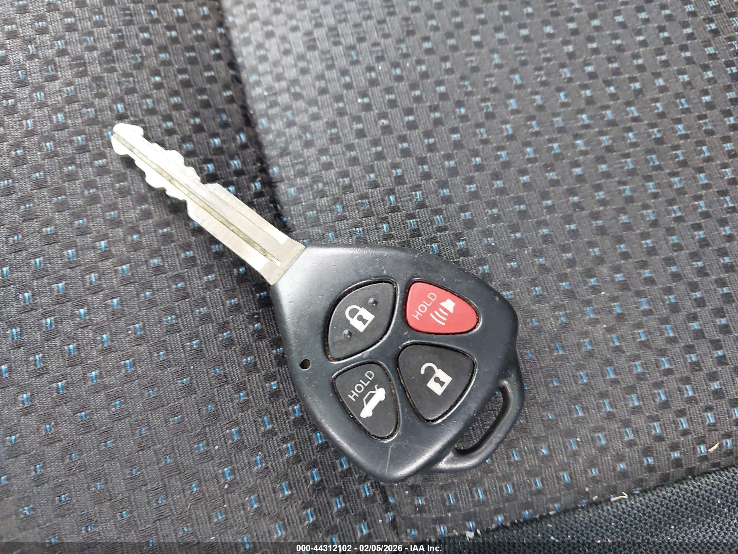 TOYOTA COROLLA image 11