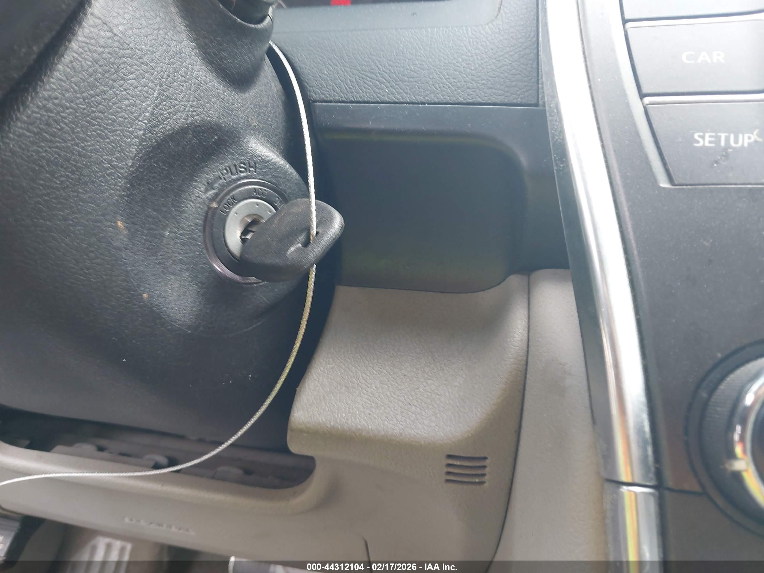 TOYOTA CAMRY image 11