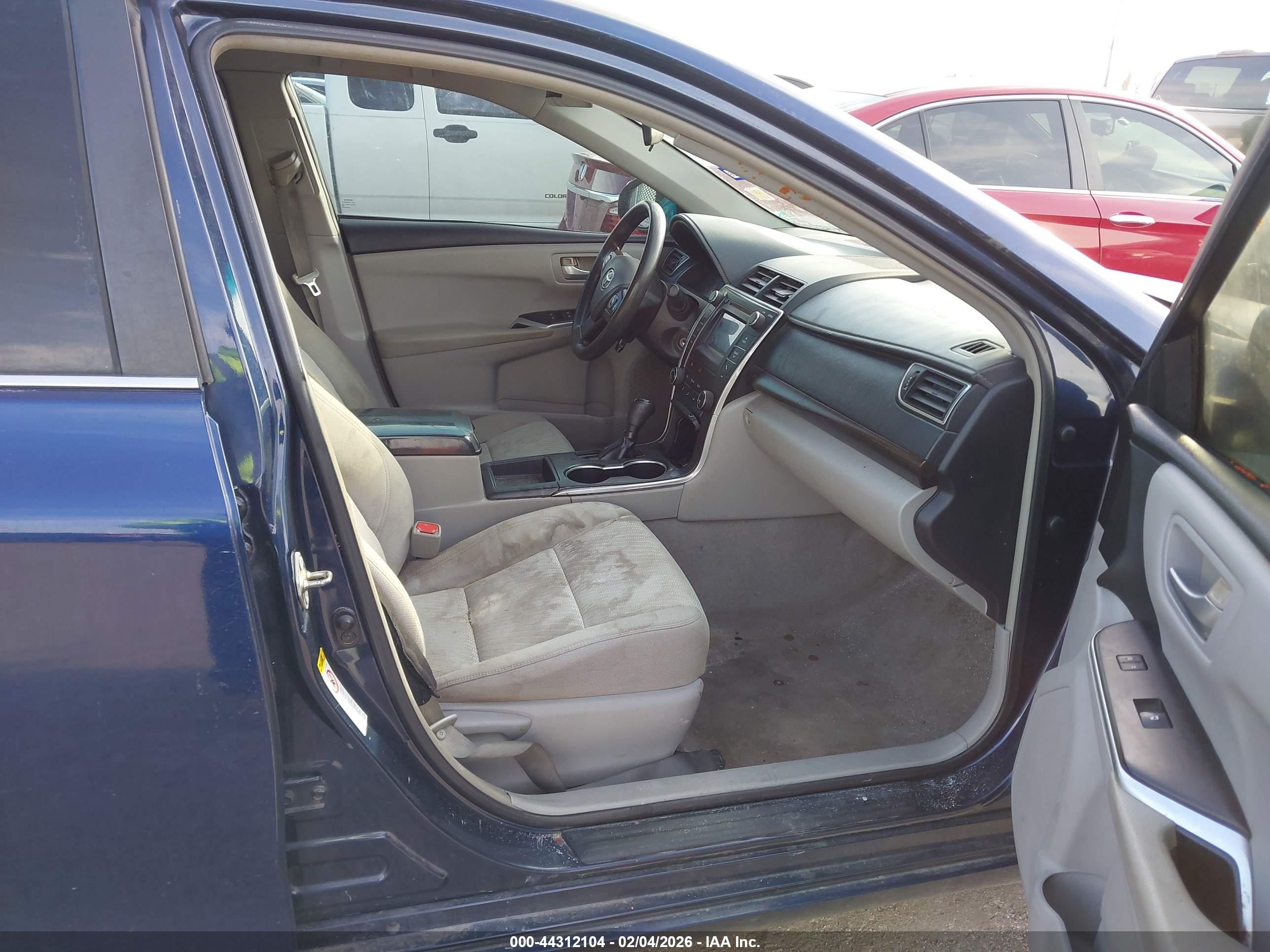 TOYOTA CAMRY image 5