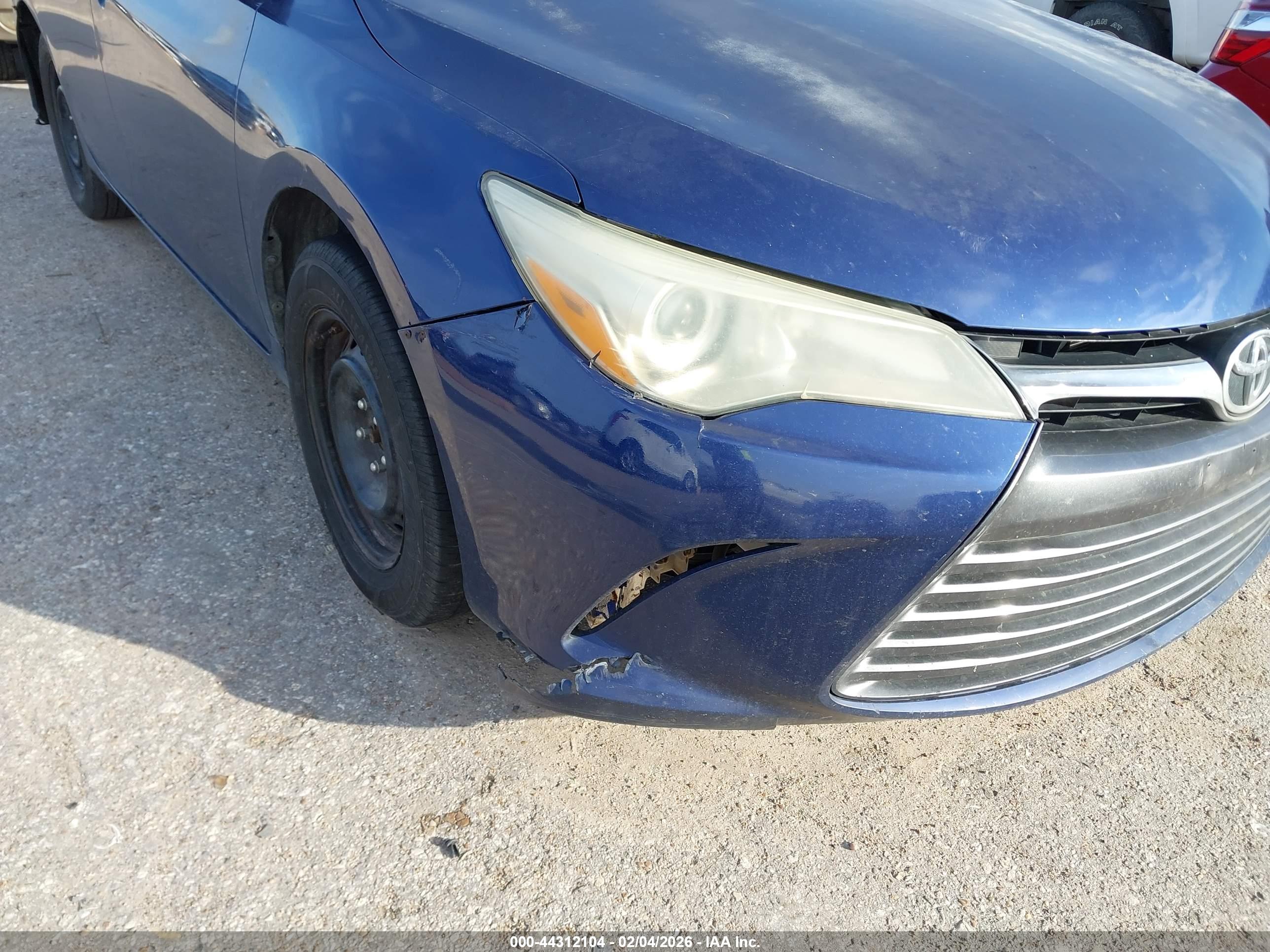 TOYOTA CAMRY image 6