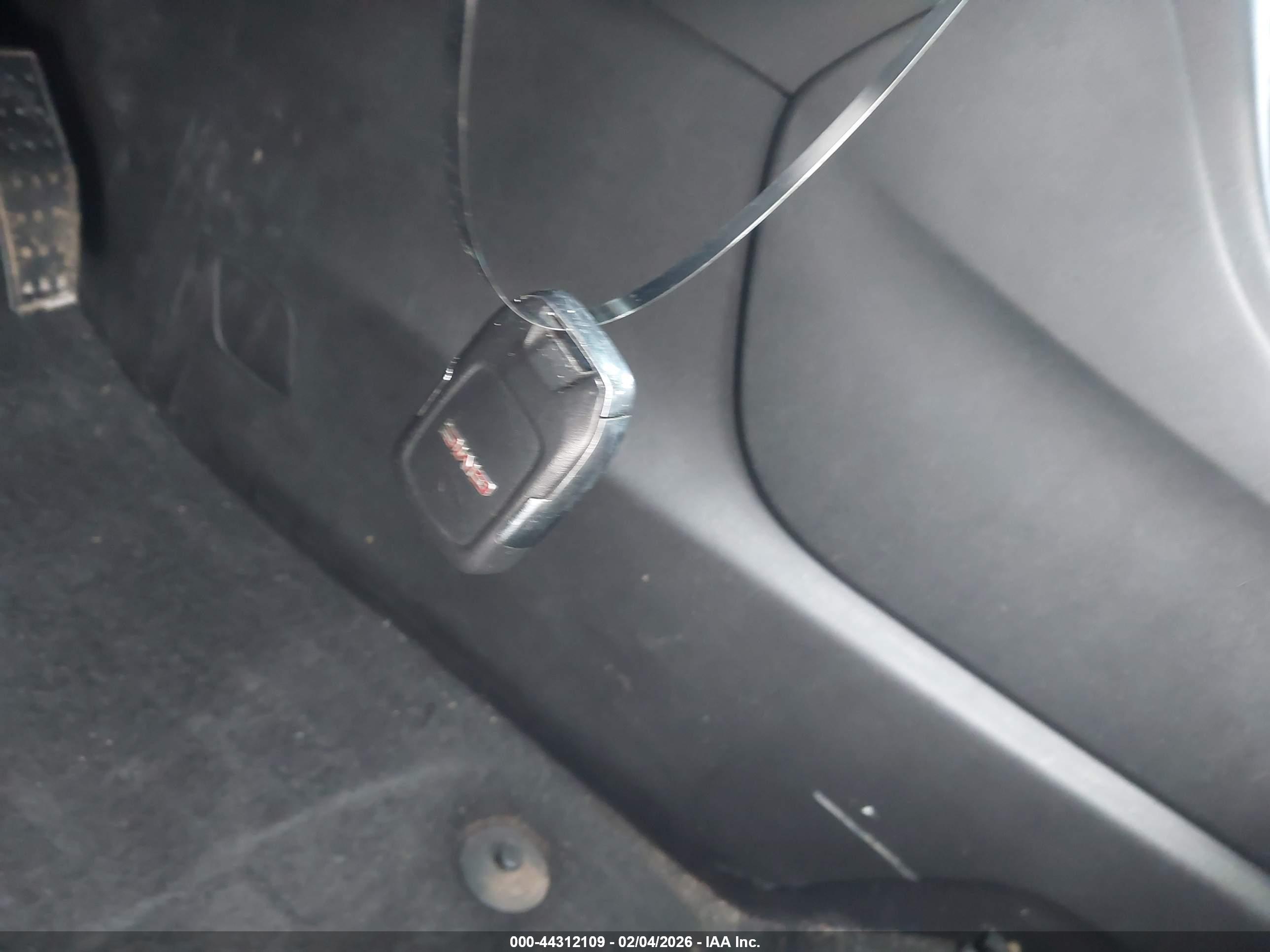 GMC ACADIA image 11