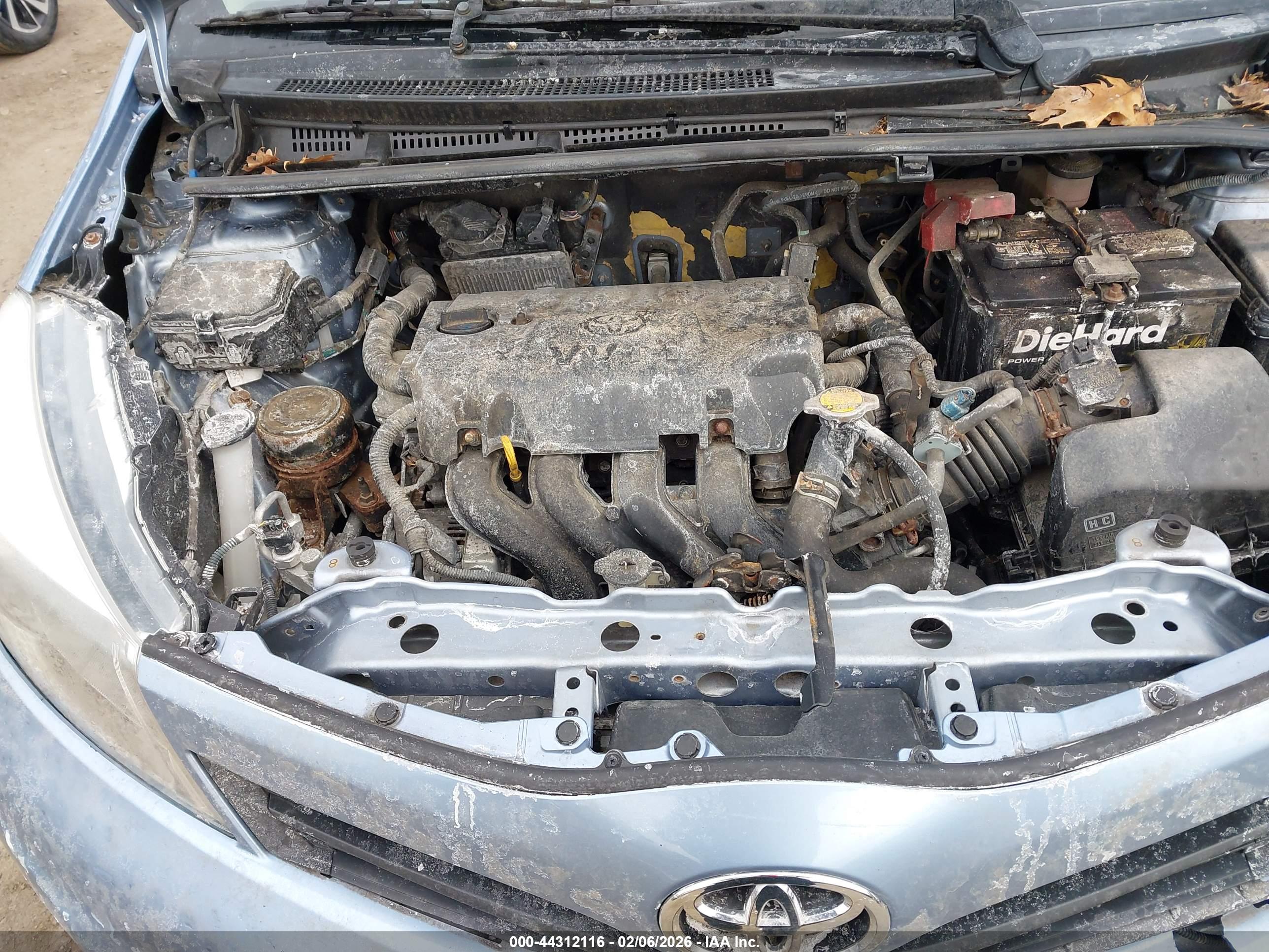 TOYOTA YARIS image 10