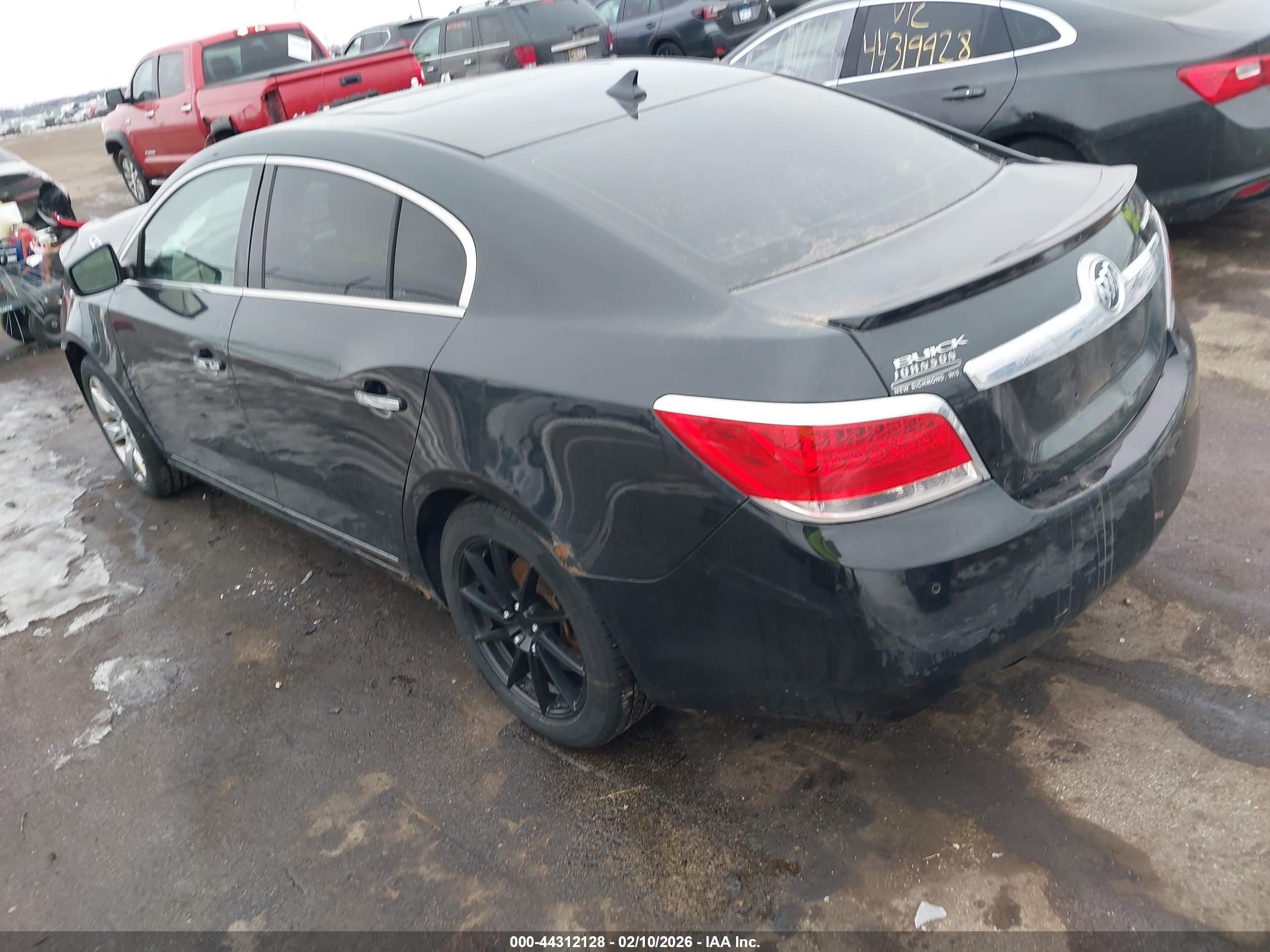 BUICK LACROSSE image 3