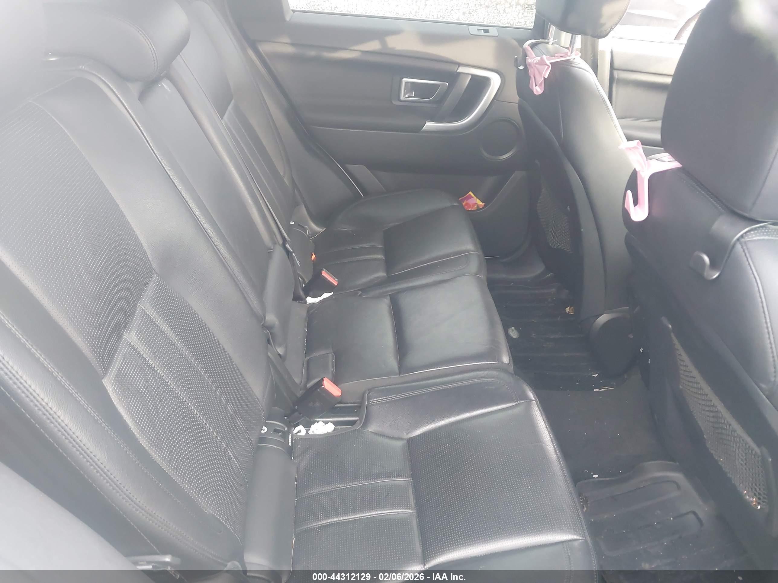 LAND ROVER image 8