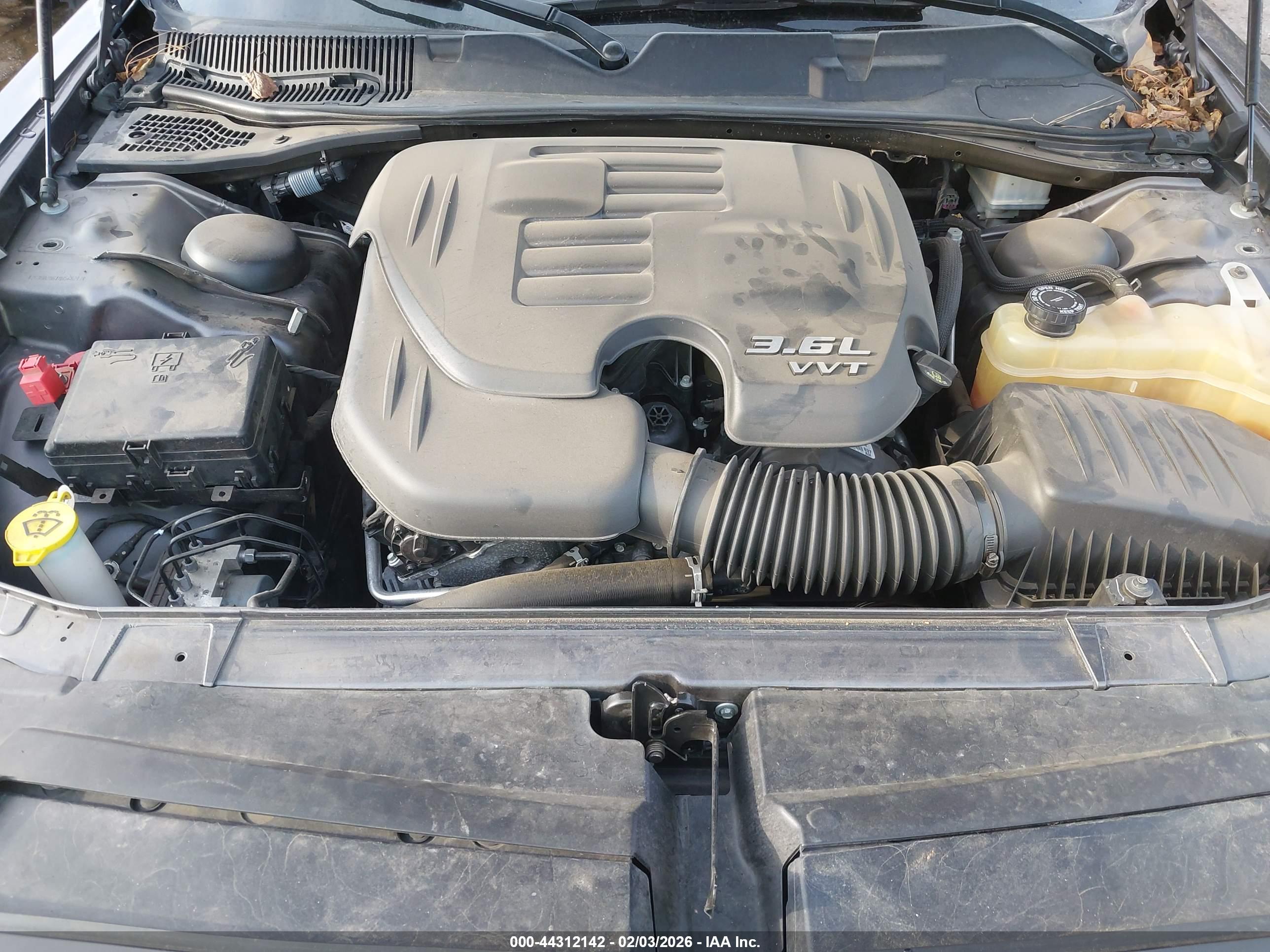 DODGE CHALLENGER image 10