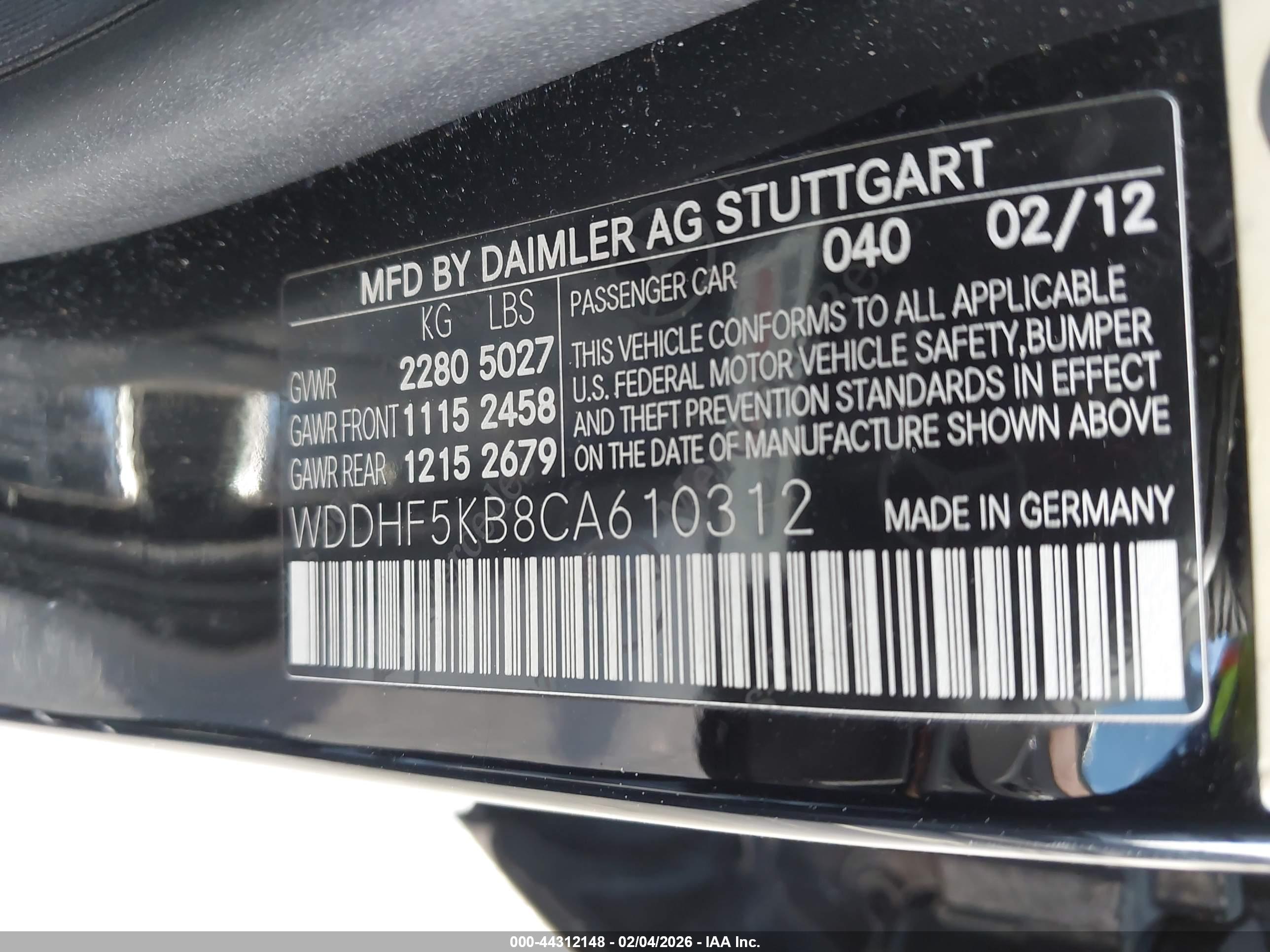 MERCEDES-BENZ E image 9