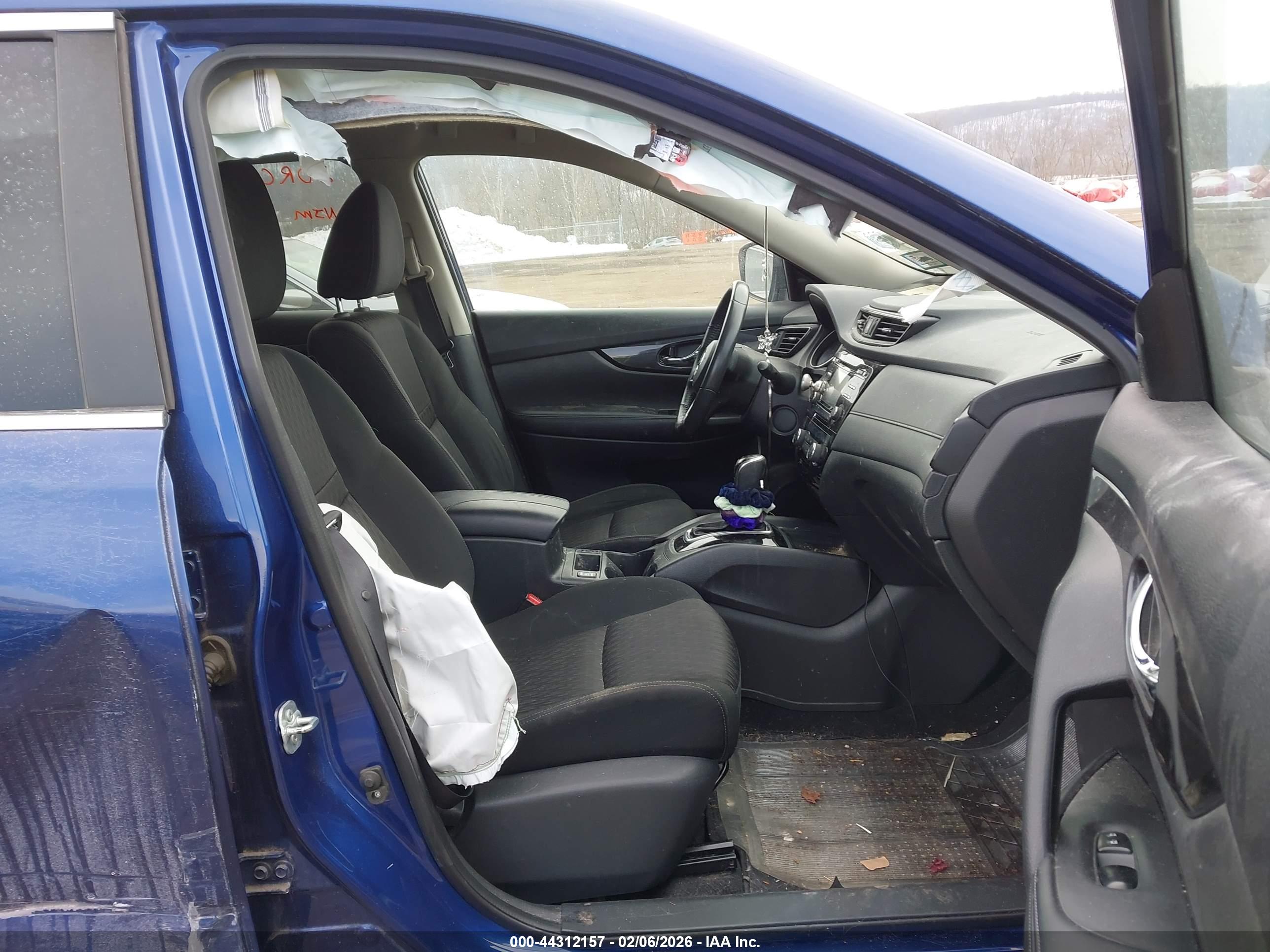 NISSAN ROGUE image 5