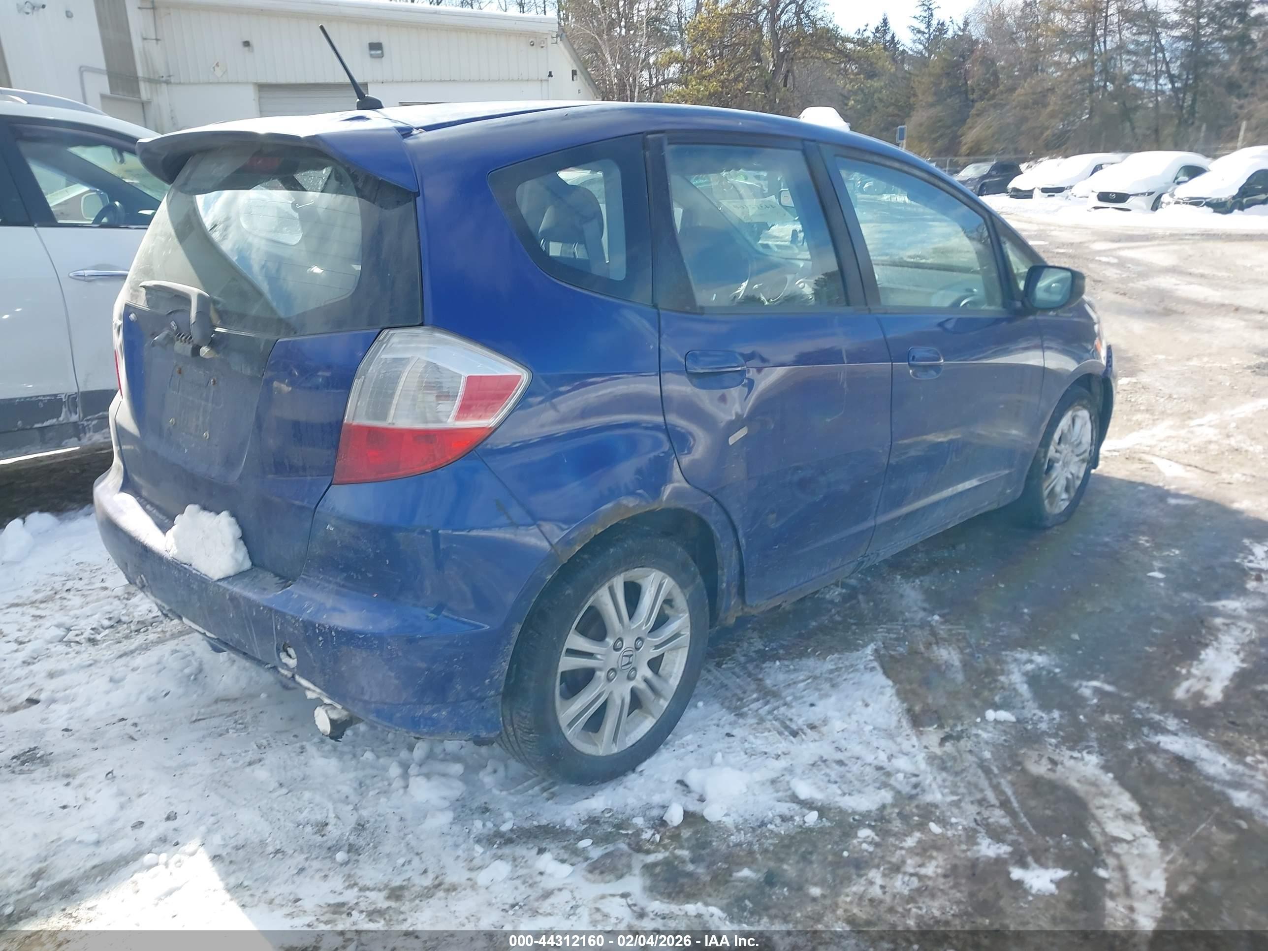 HONDA FIT image 4
