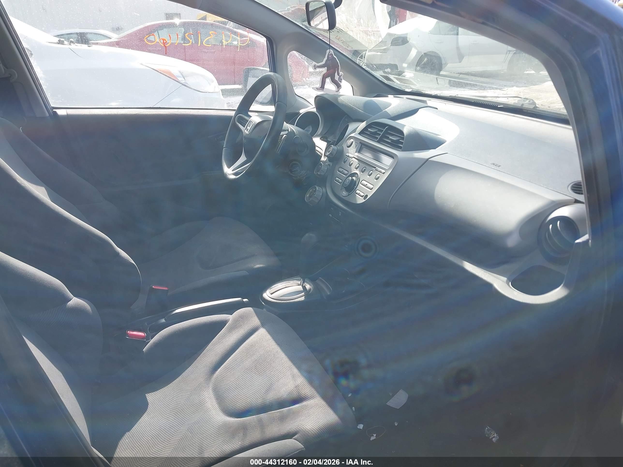 HONDA FIT image 5