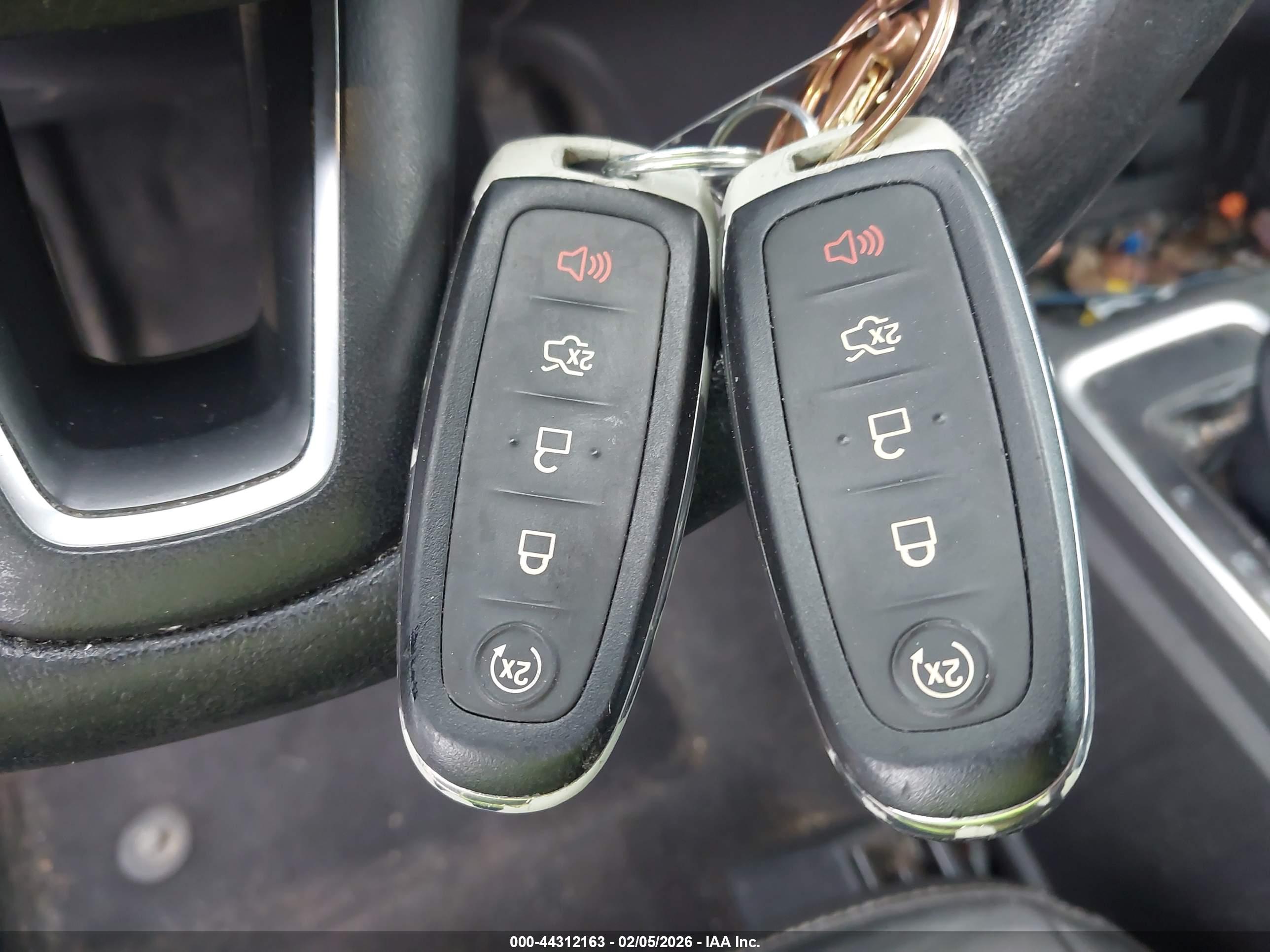 FORD ESCAPE image 11