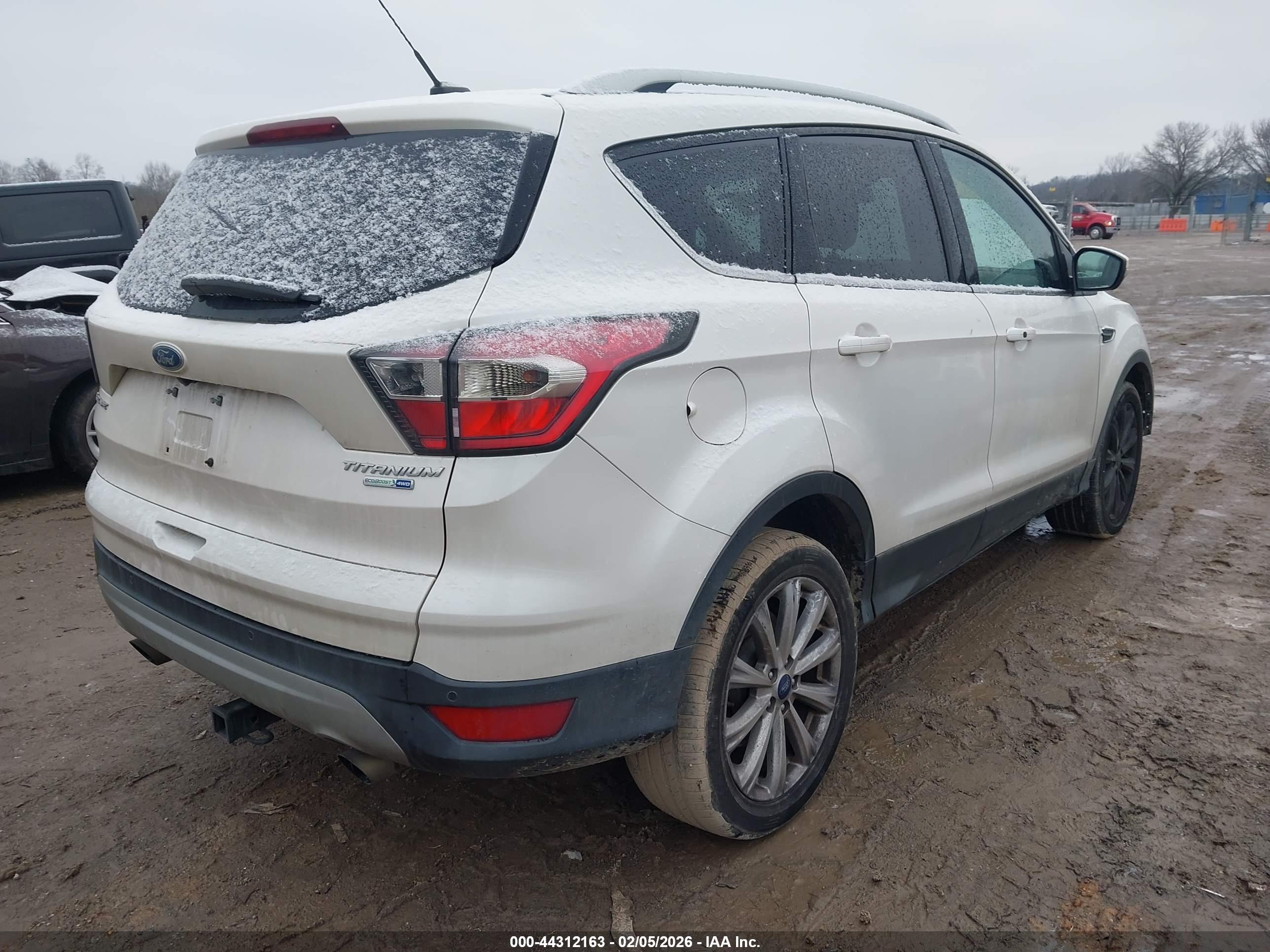 FORD ESCAPE image 4