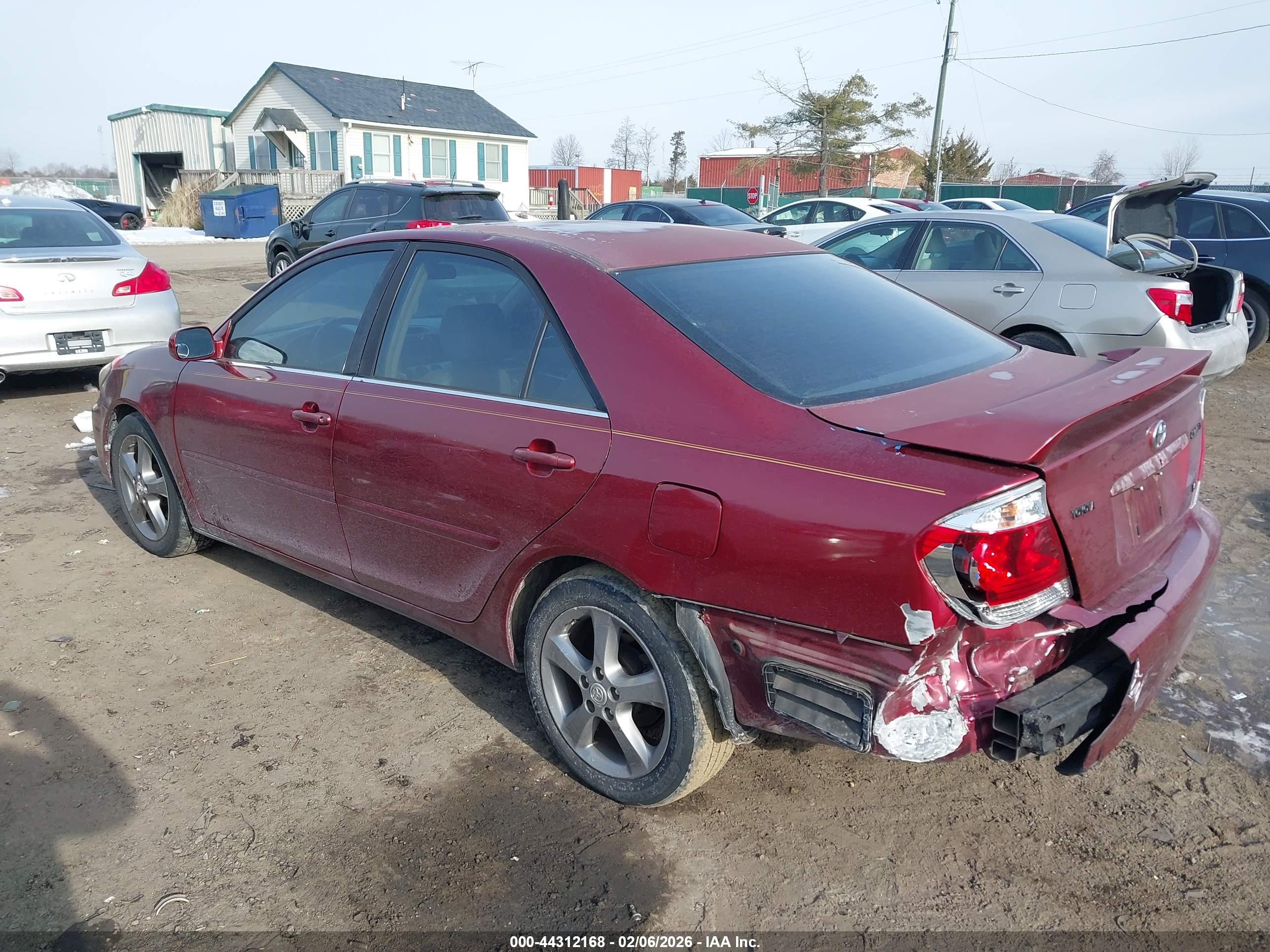 TOYOTA CAMRY image 3