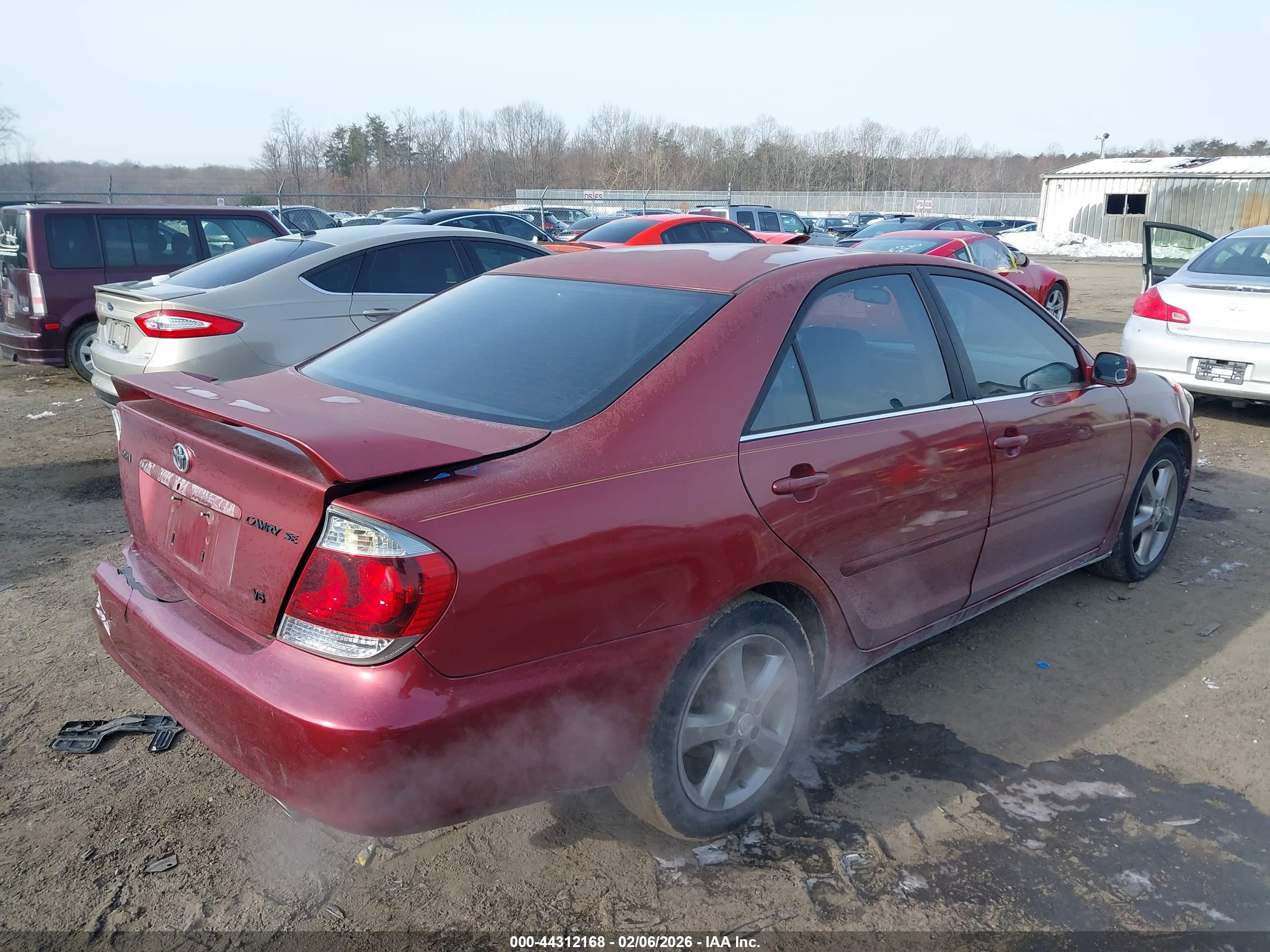 TOYOTA CAMRY image 4