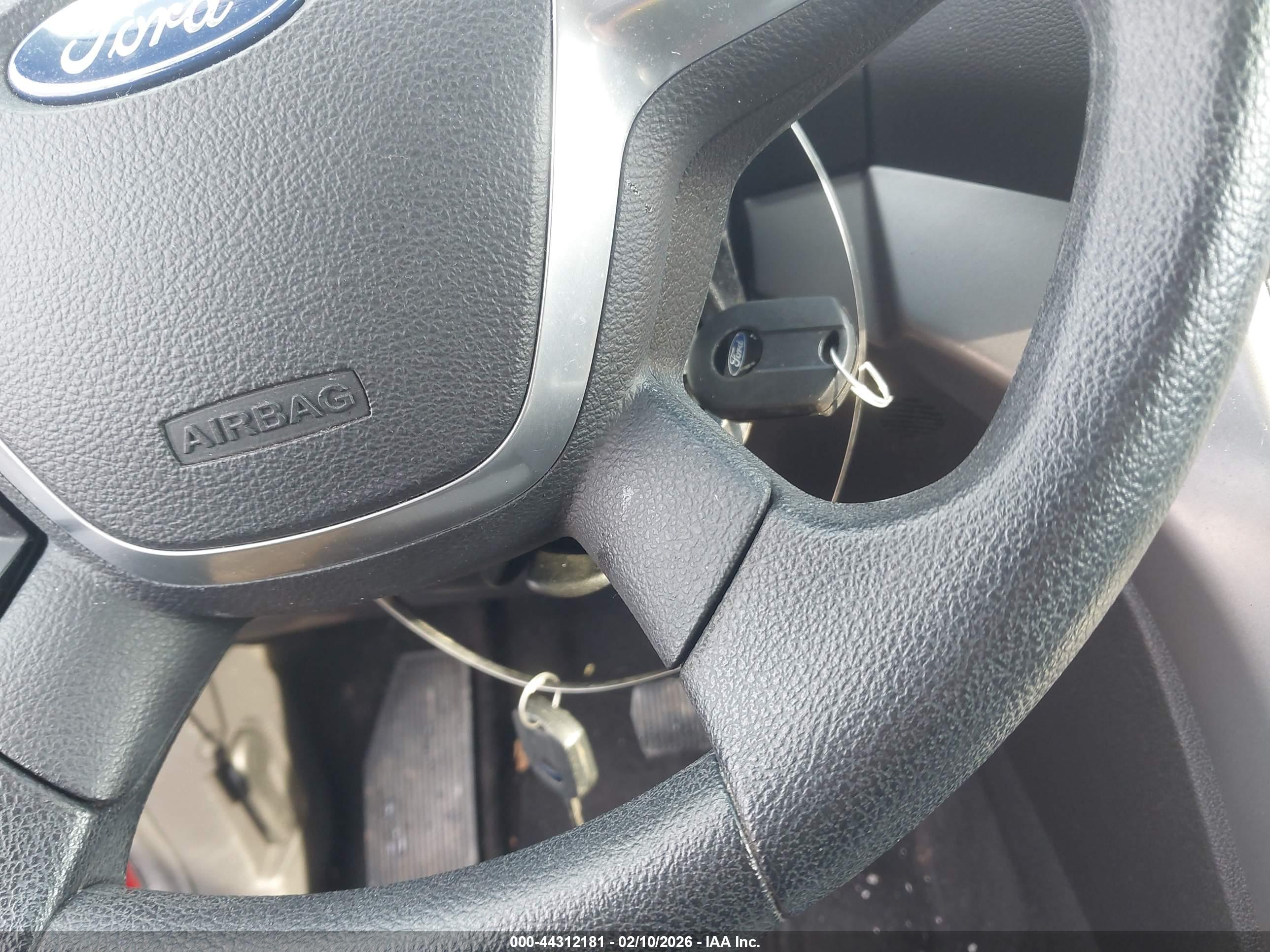 FORD ESCAPE image 11