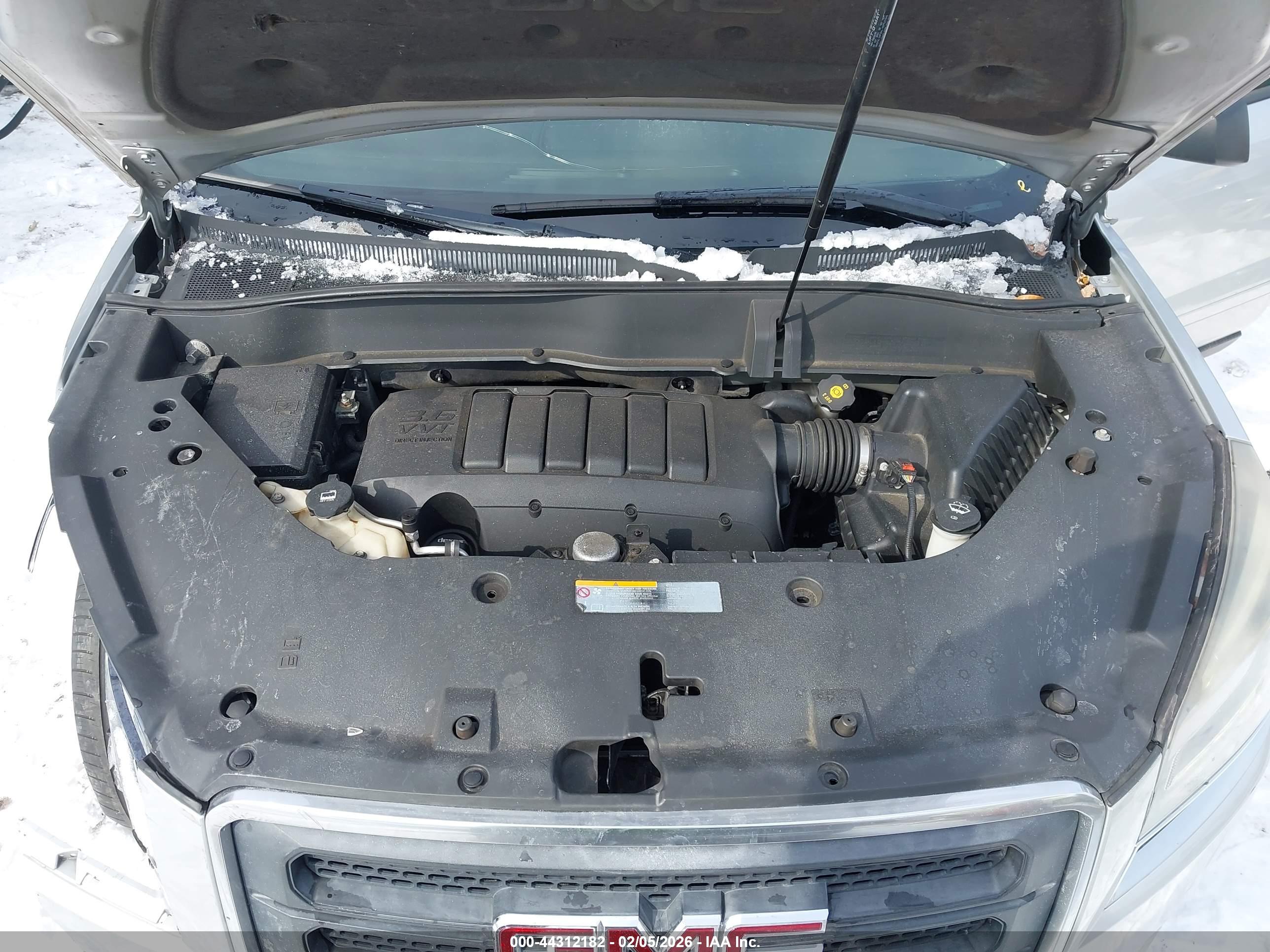 GMC ACADIA image 10