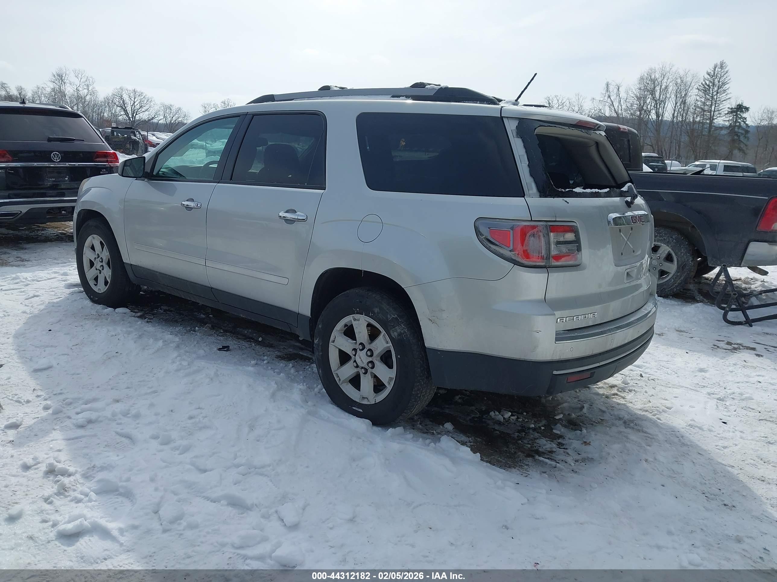 GMC ACADIA image 3