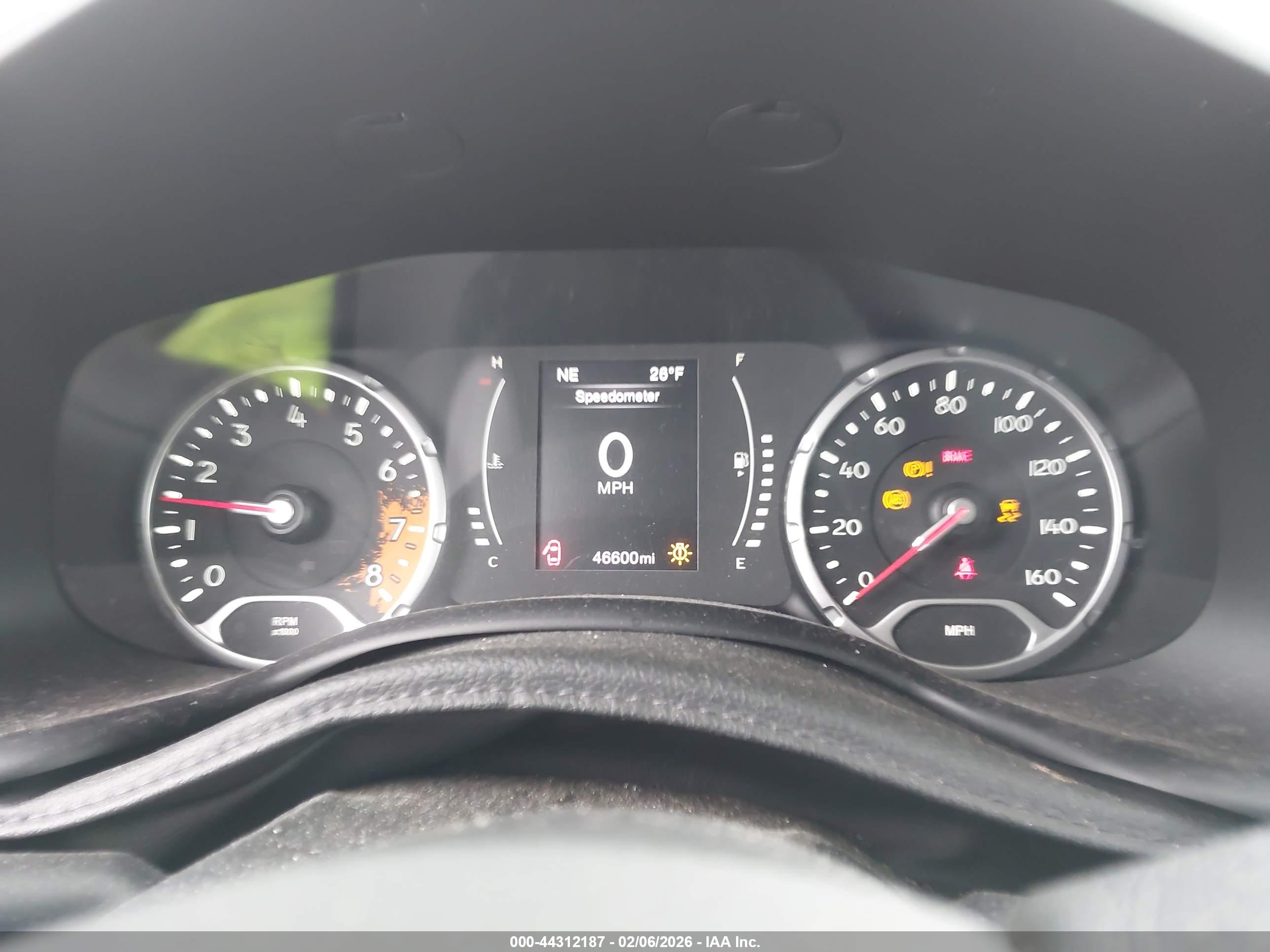 JEEP RENEGADE image 7