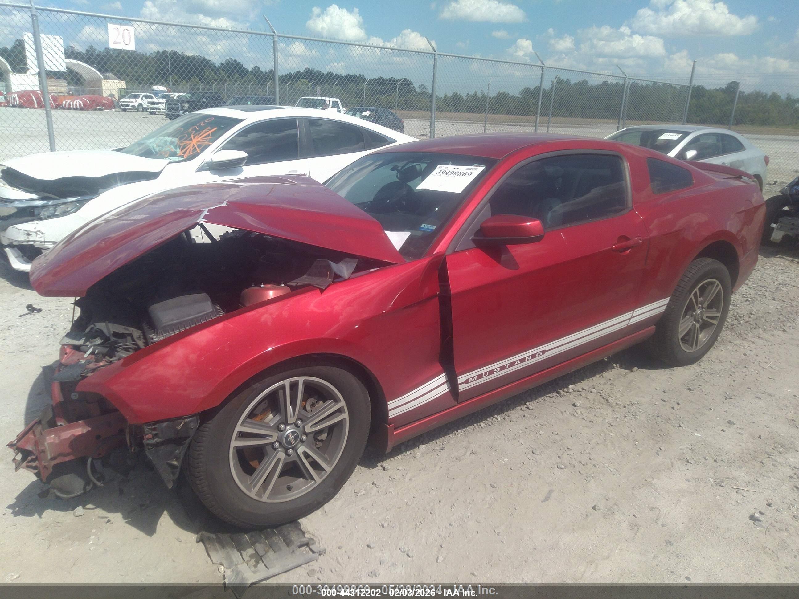 FORD MUSTANG image 2