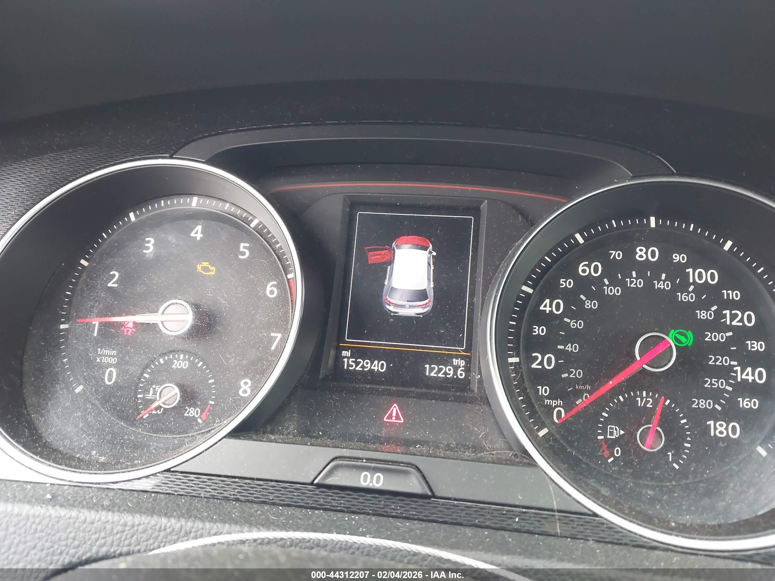 VOLKSWAGEN GOLF image 7