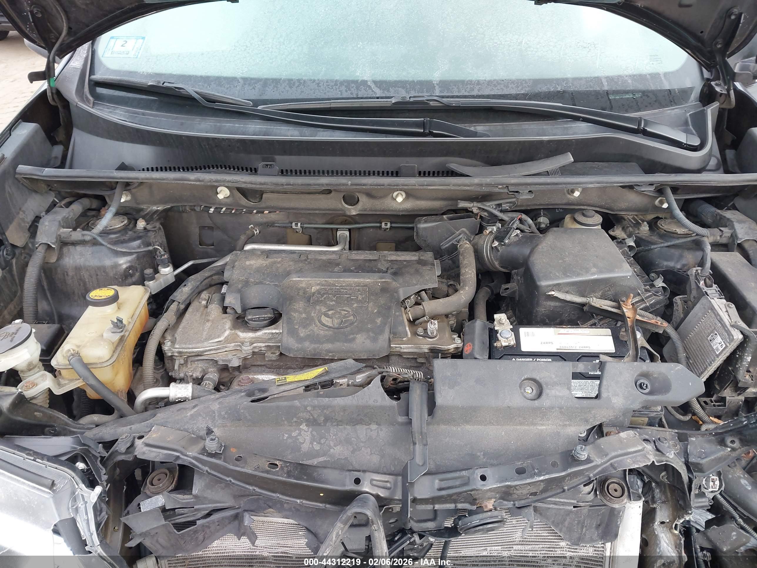 TOYOTA RAV4 image 10