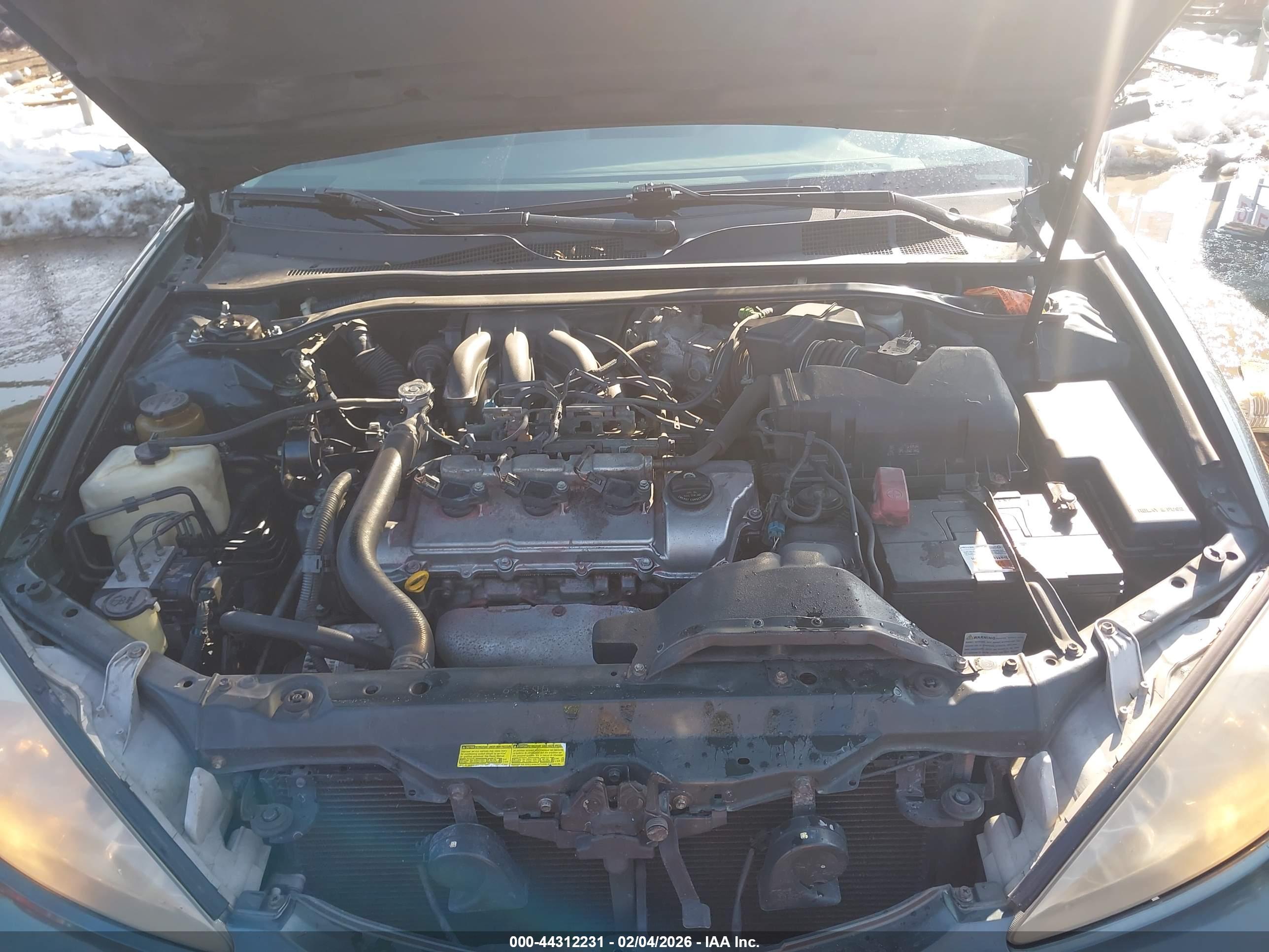 TOYOTA CAMRY image 10