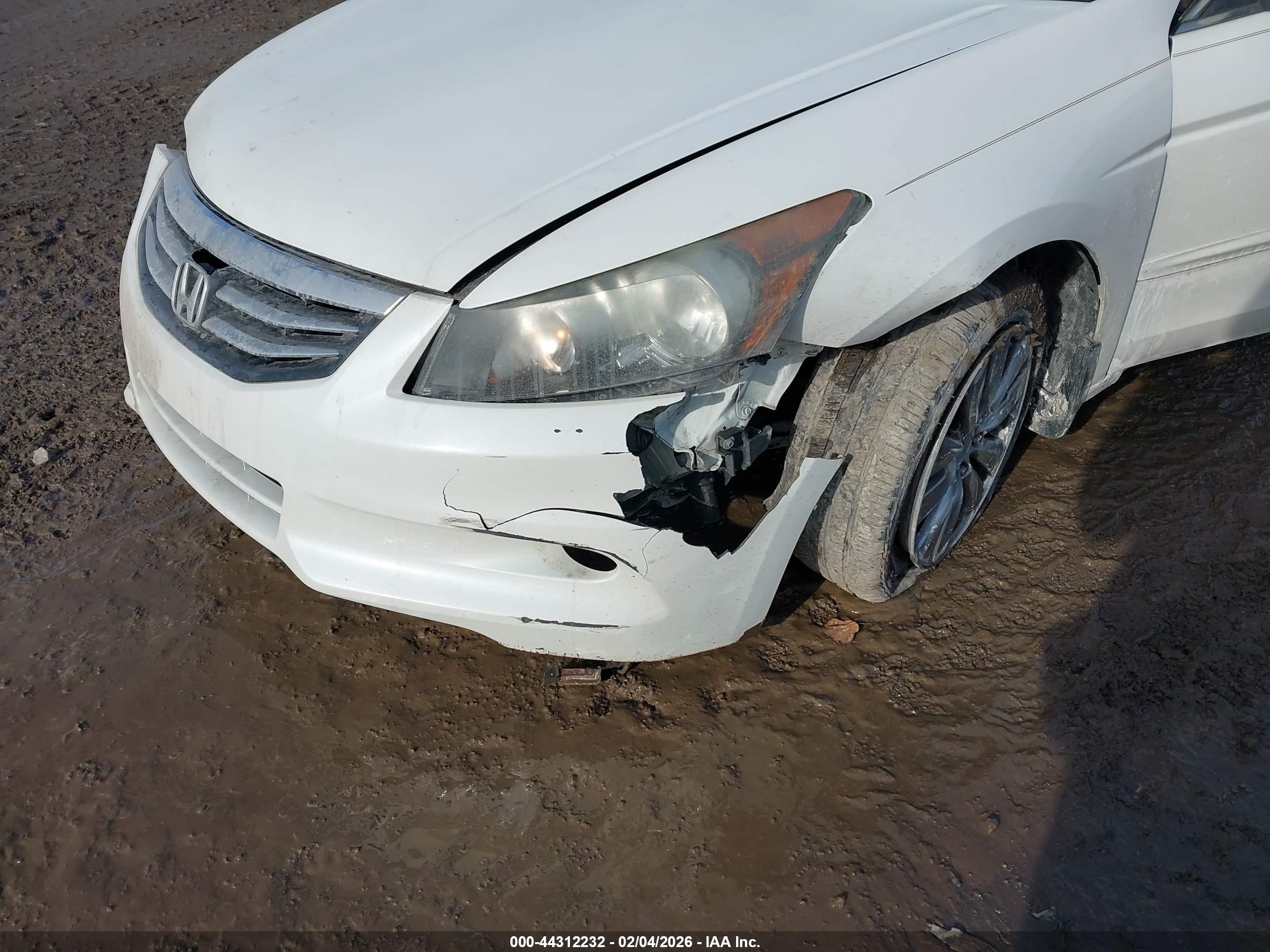 HONDA ACCORD image 11