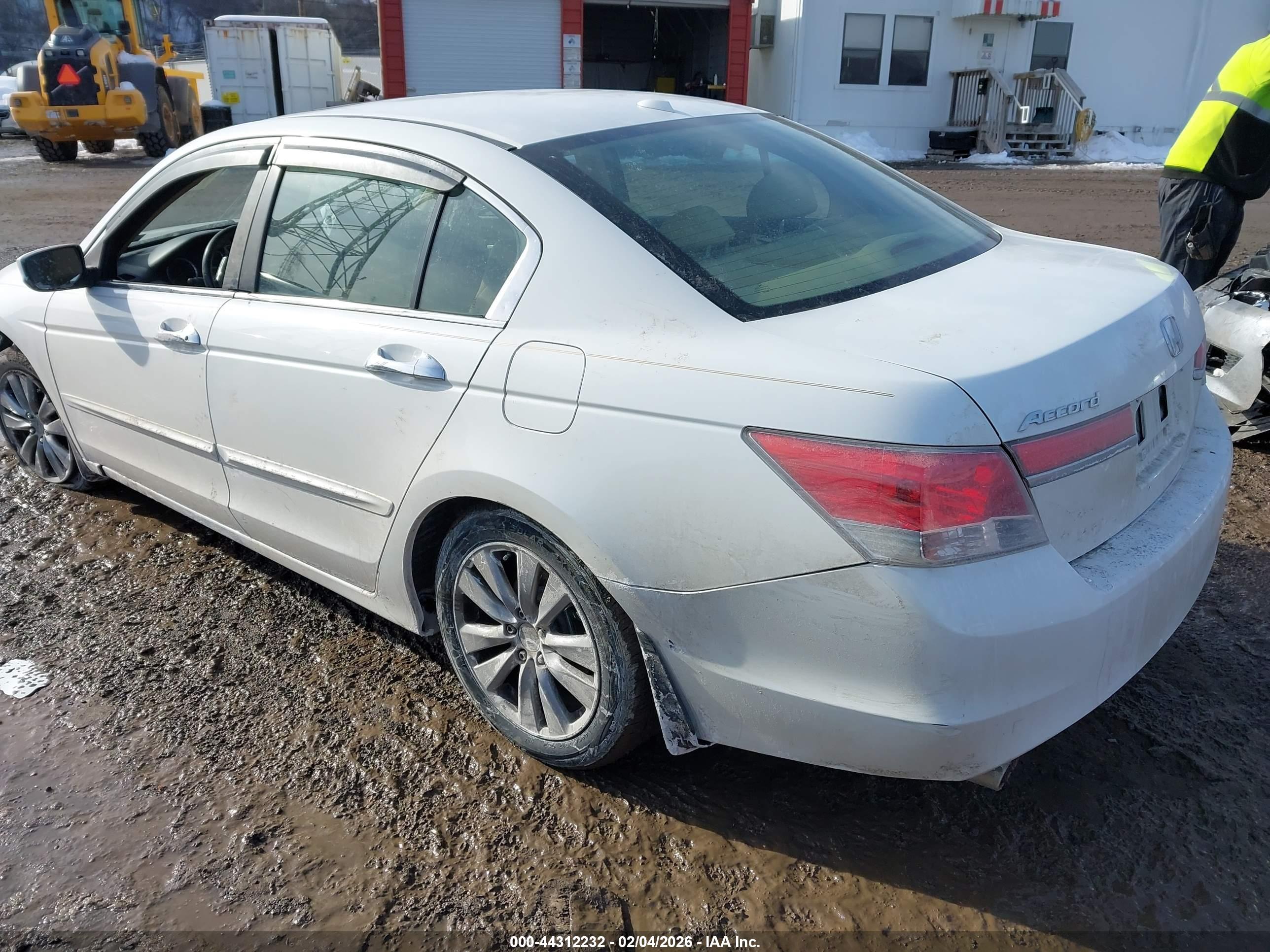 HONDA ACCORD image 3