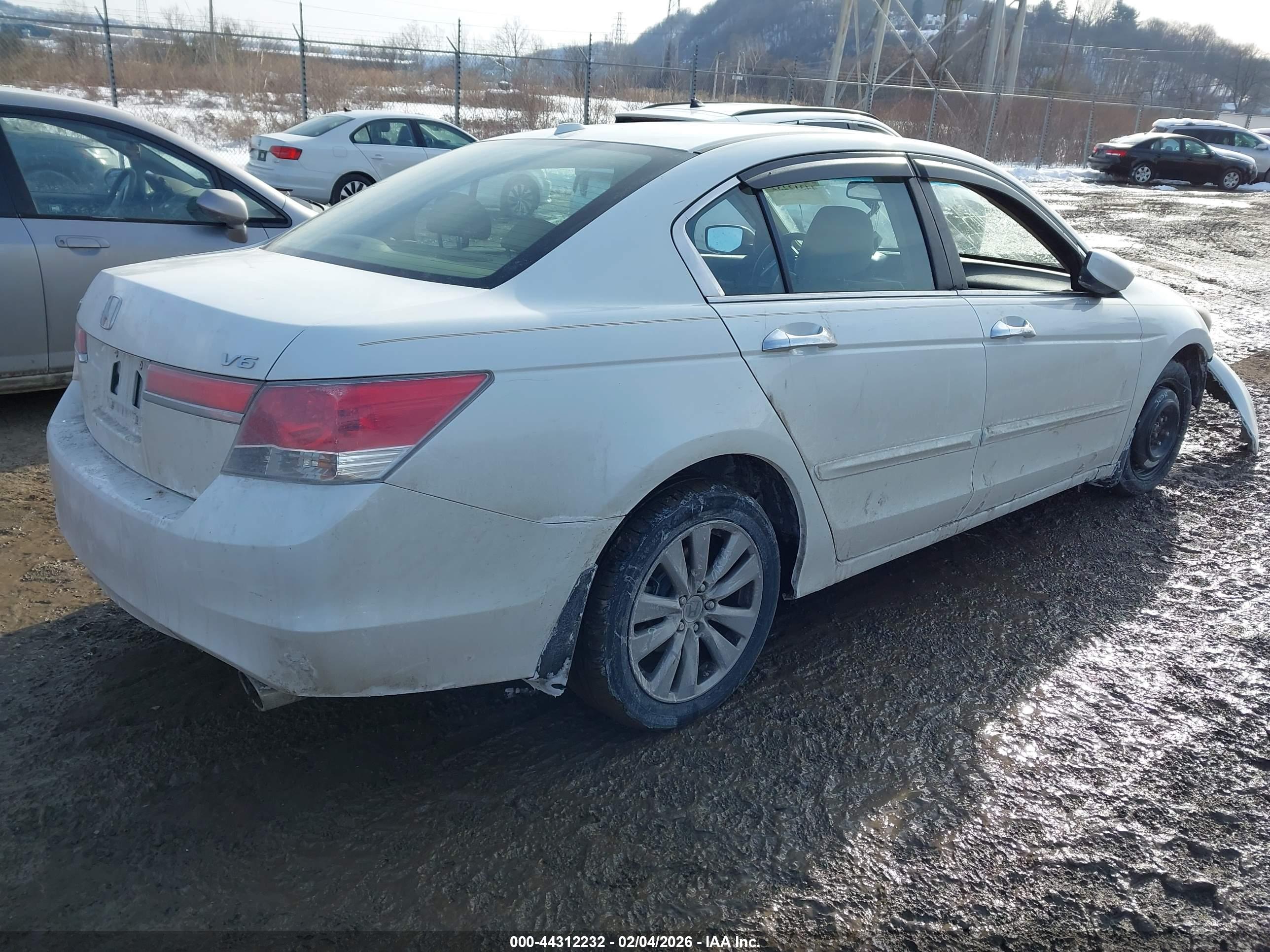 HONDA ACCORD image 4