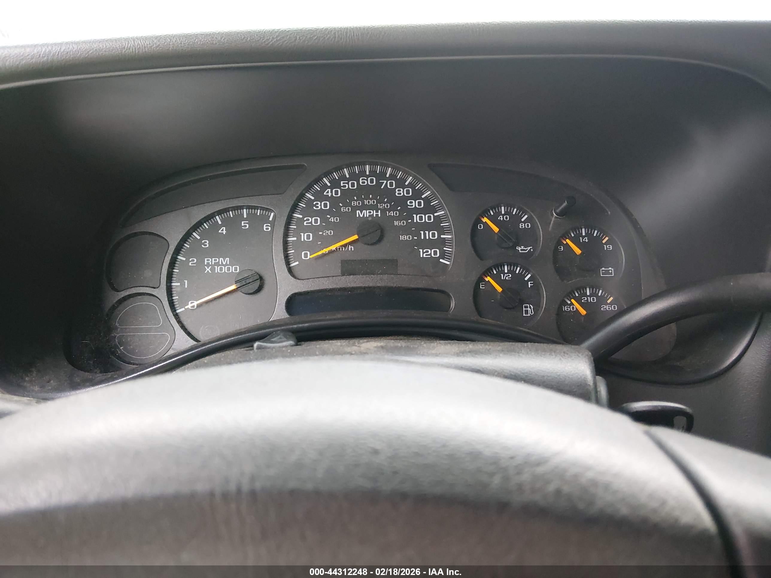 GMC YUKON image 7