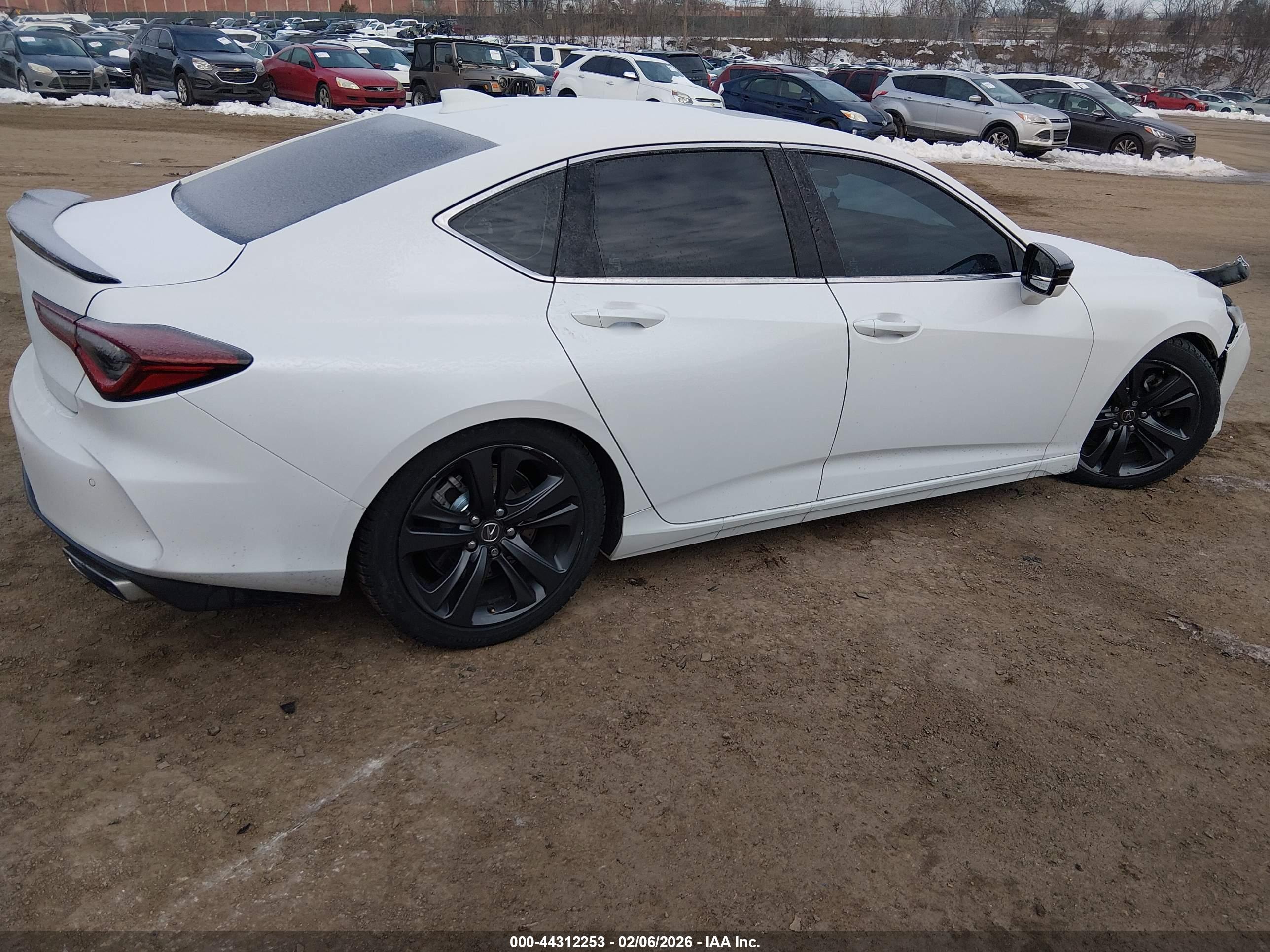 ACURA TLX image 4