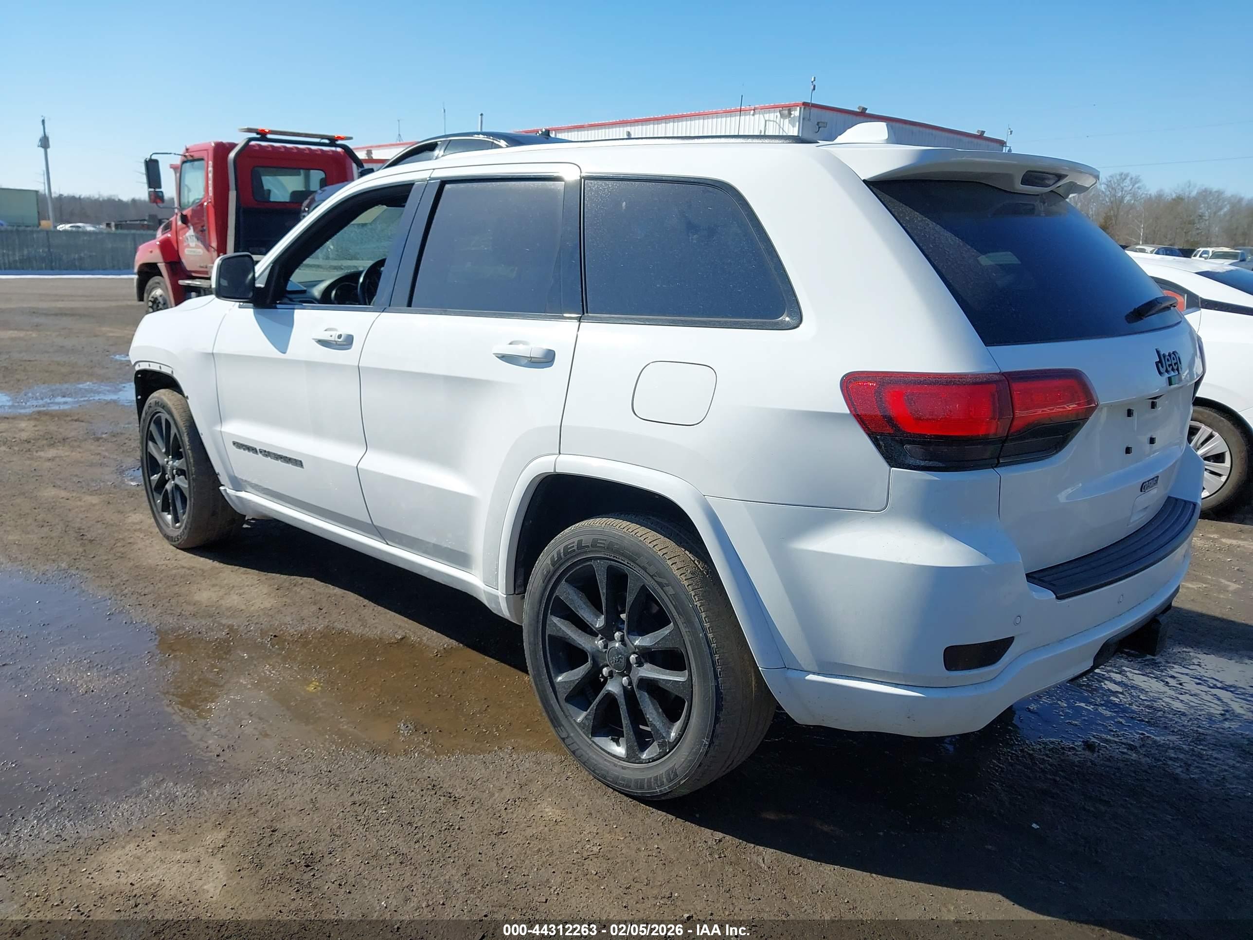 JEEP GRAND image 3