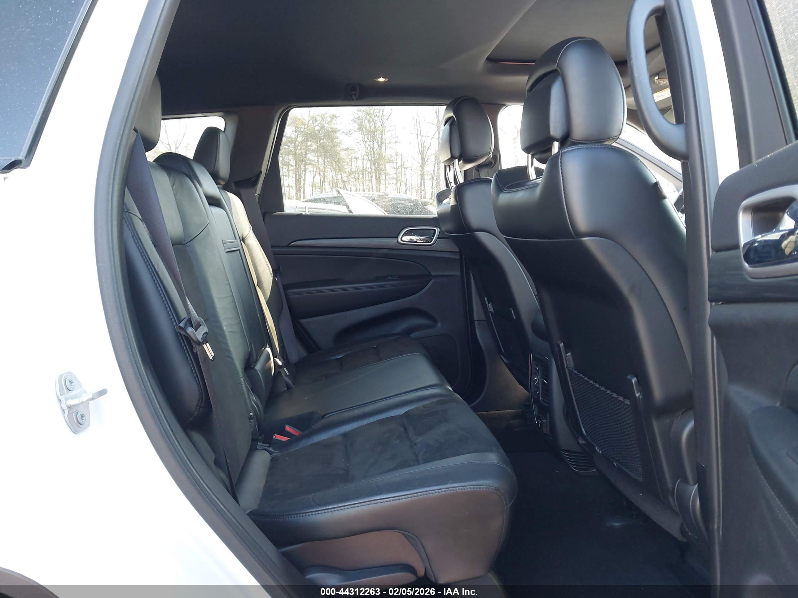 JEEP GRAND image 8