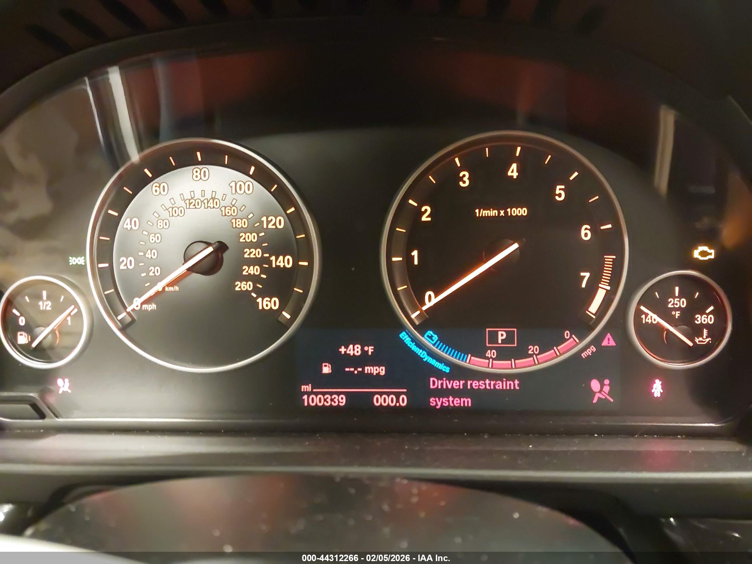 BMW 528I image 7