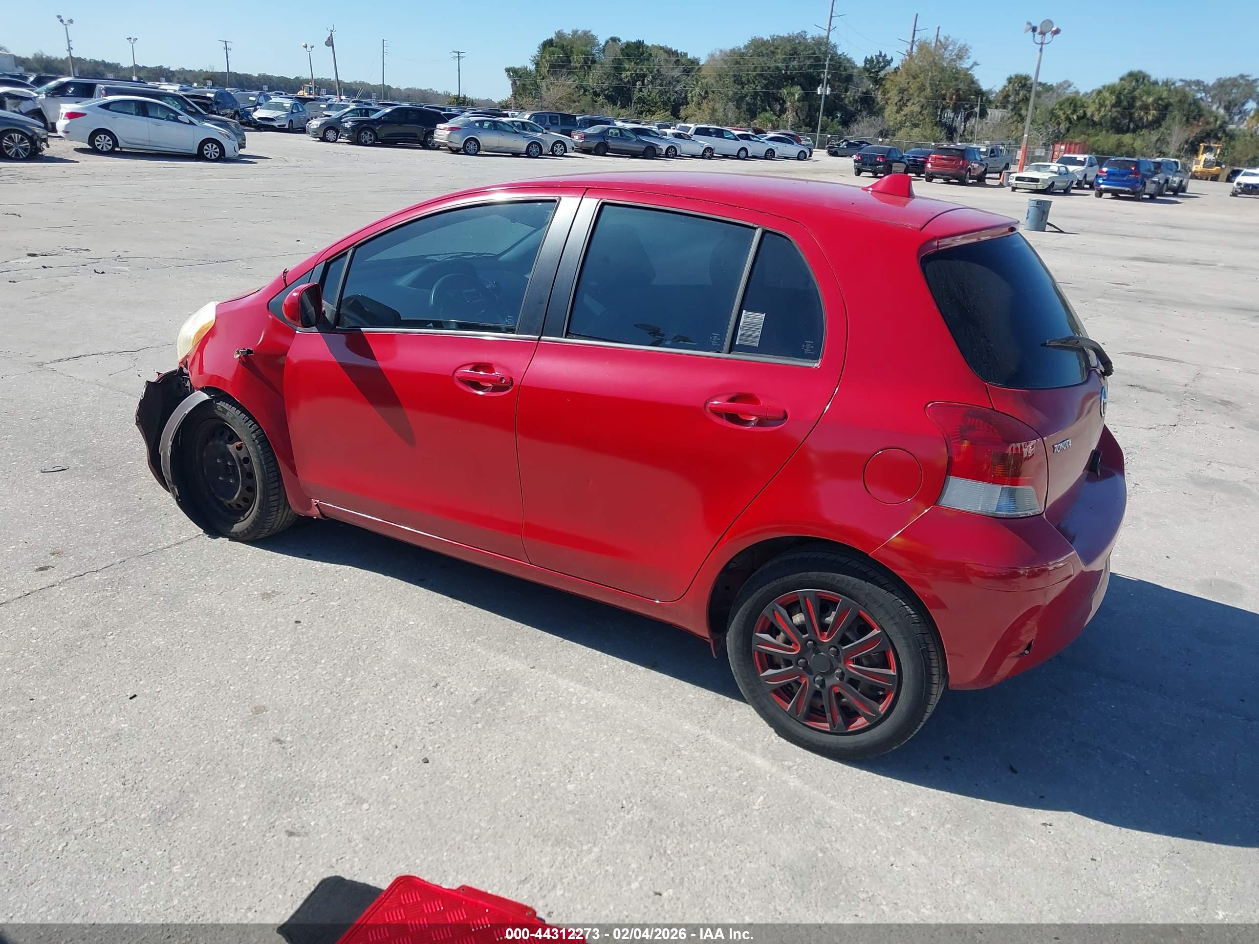 TOYOTA YARIS image 3