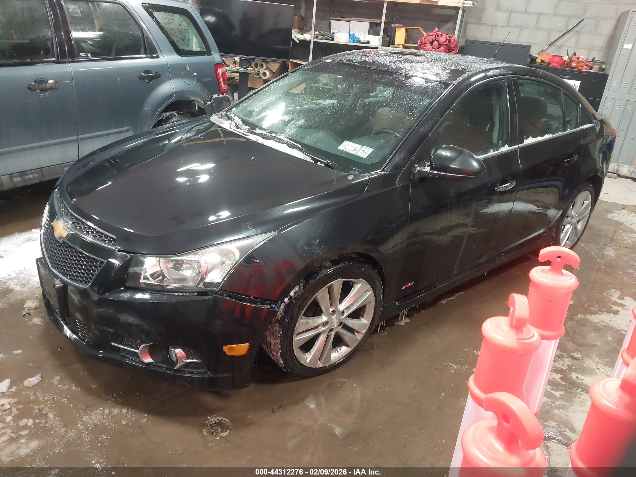 CHEVROLET CRUZE image 2