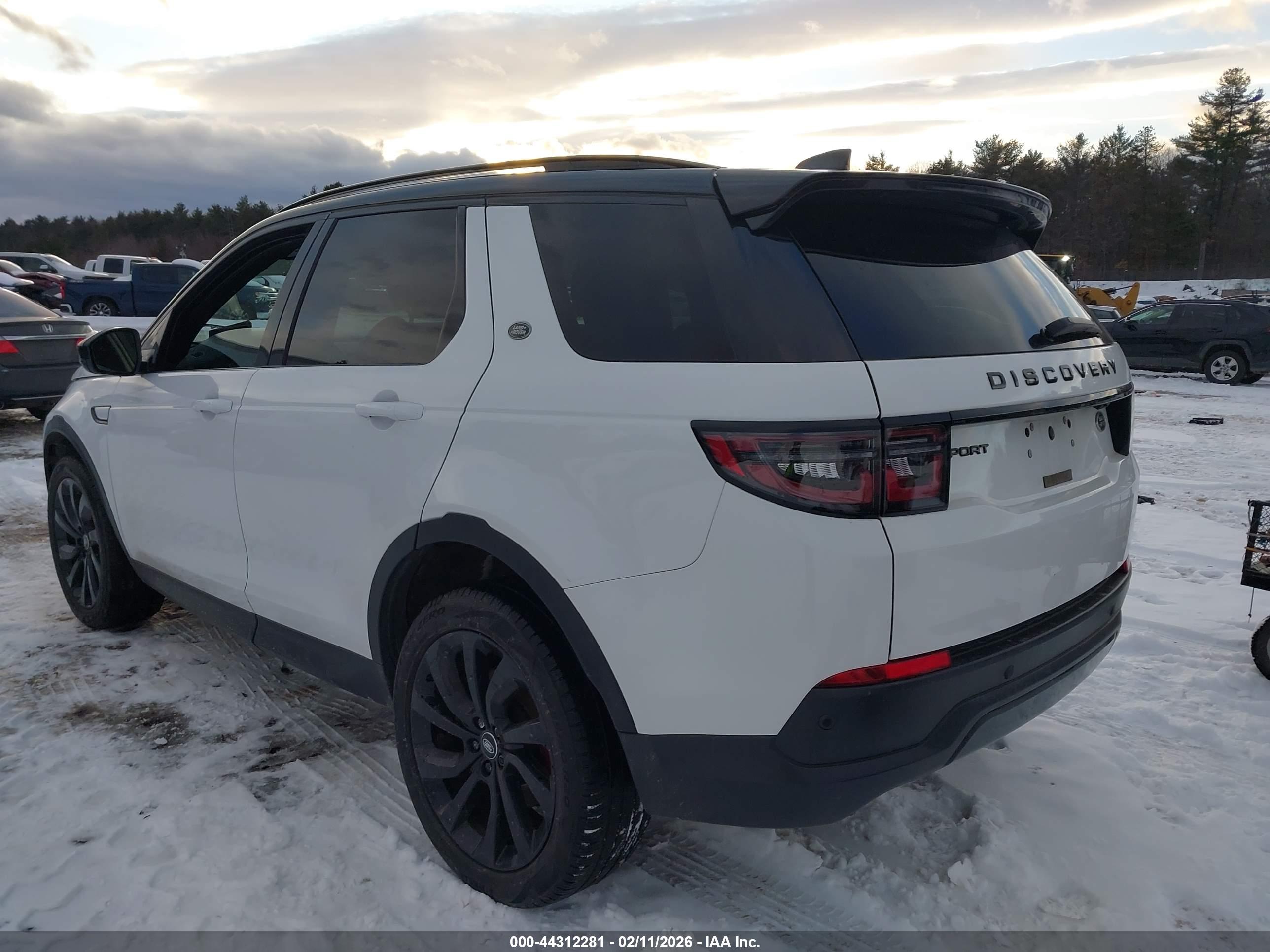 LAND ROVER image 3